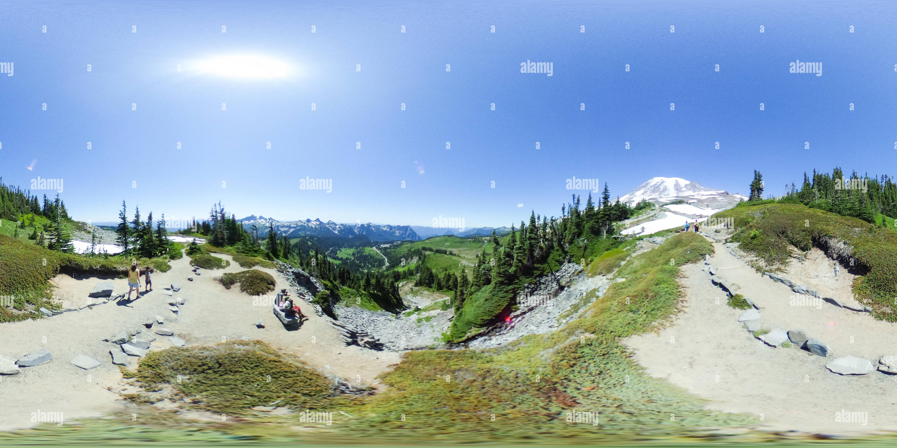 360 View Of Mt Rainier On A Gorgeous Day Viewed From The Pinnacle 
