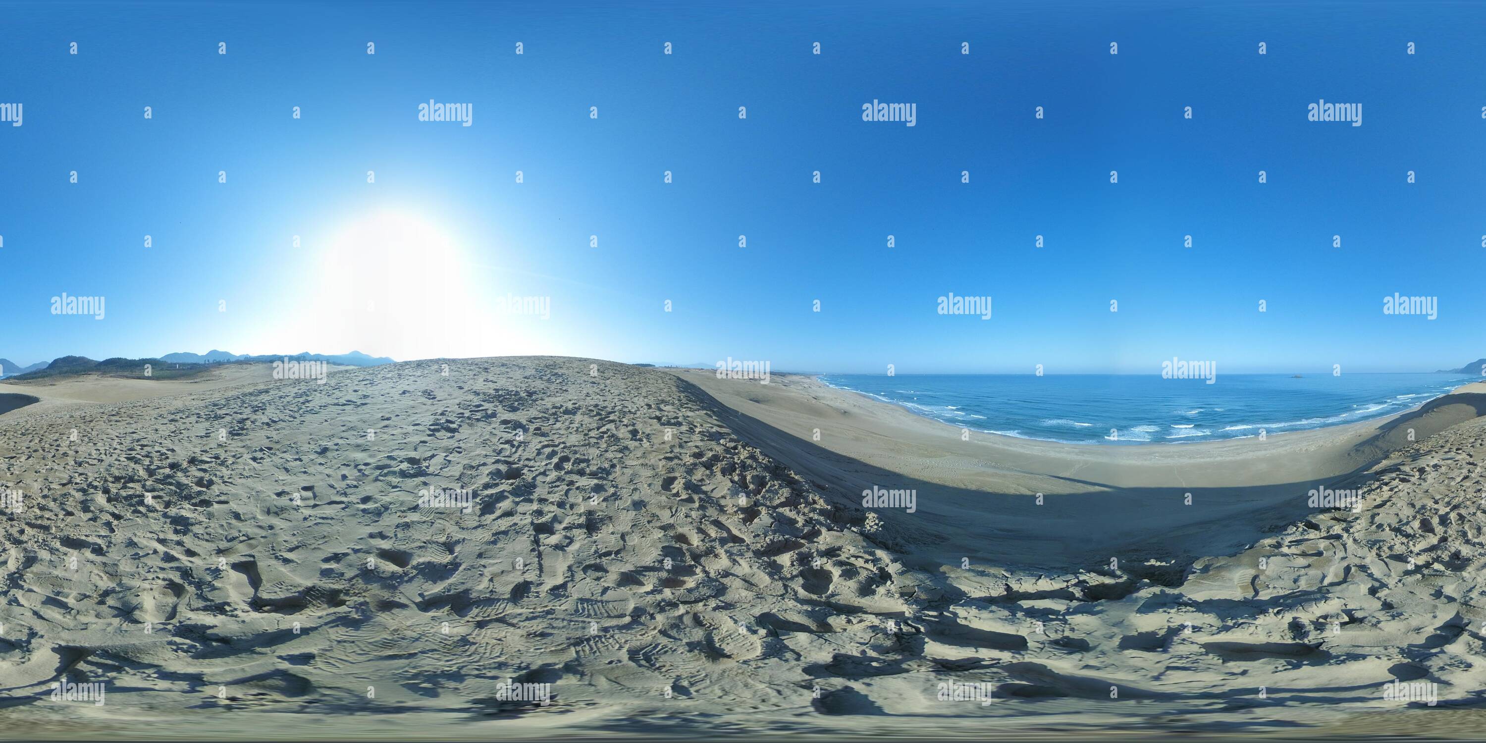 360 View Of Endless Sand Dunes Overlooking The Sea 4k 360 Stock Photo Alamy