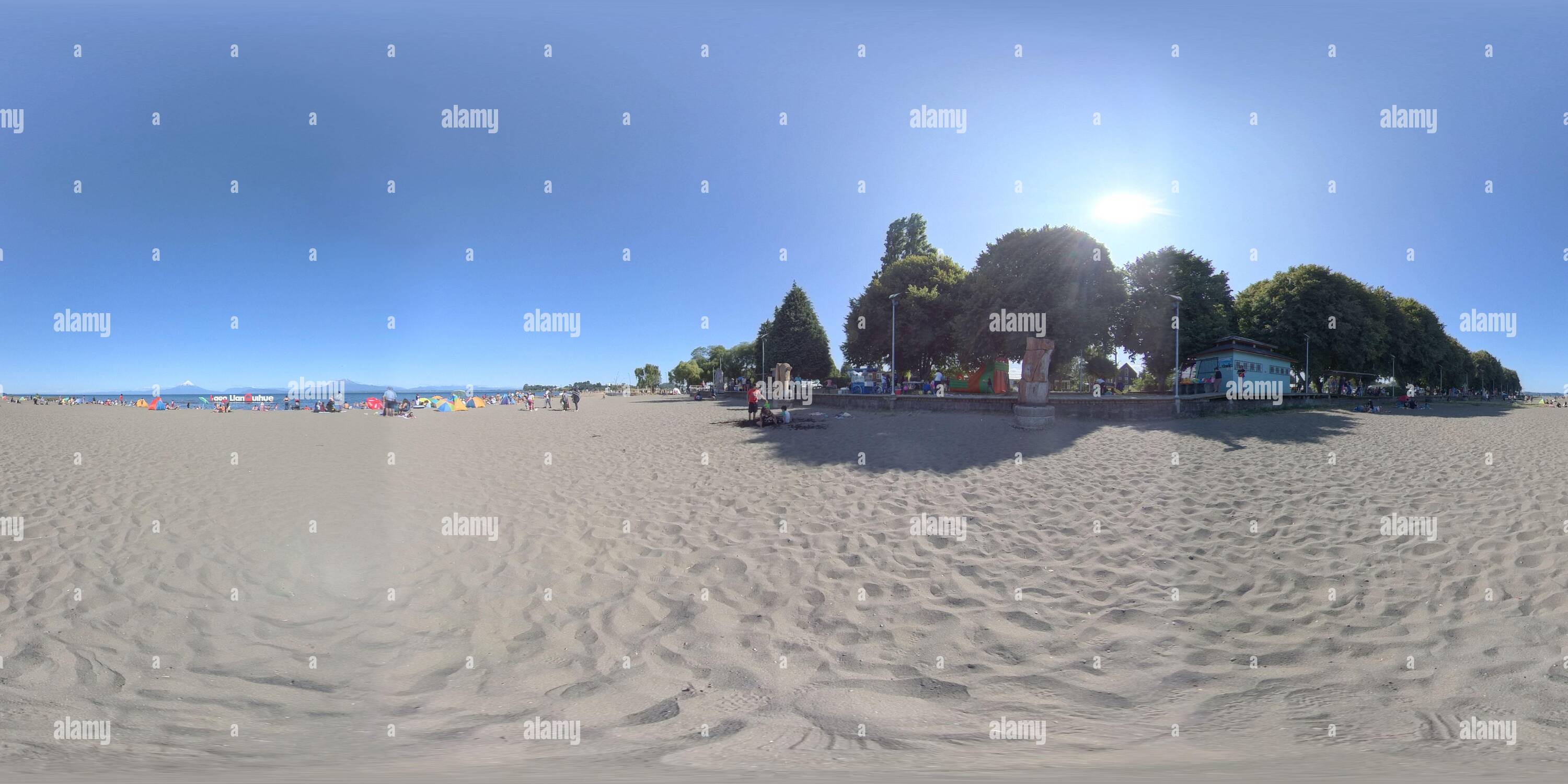 360 View Of Sandy City Beach On Lake 4k 360 Photo Alamy