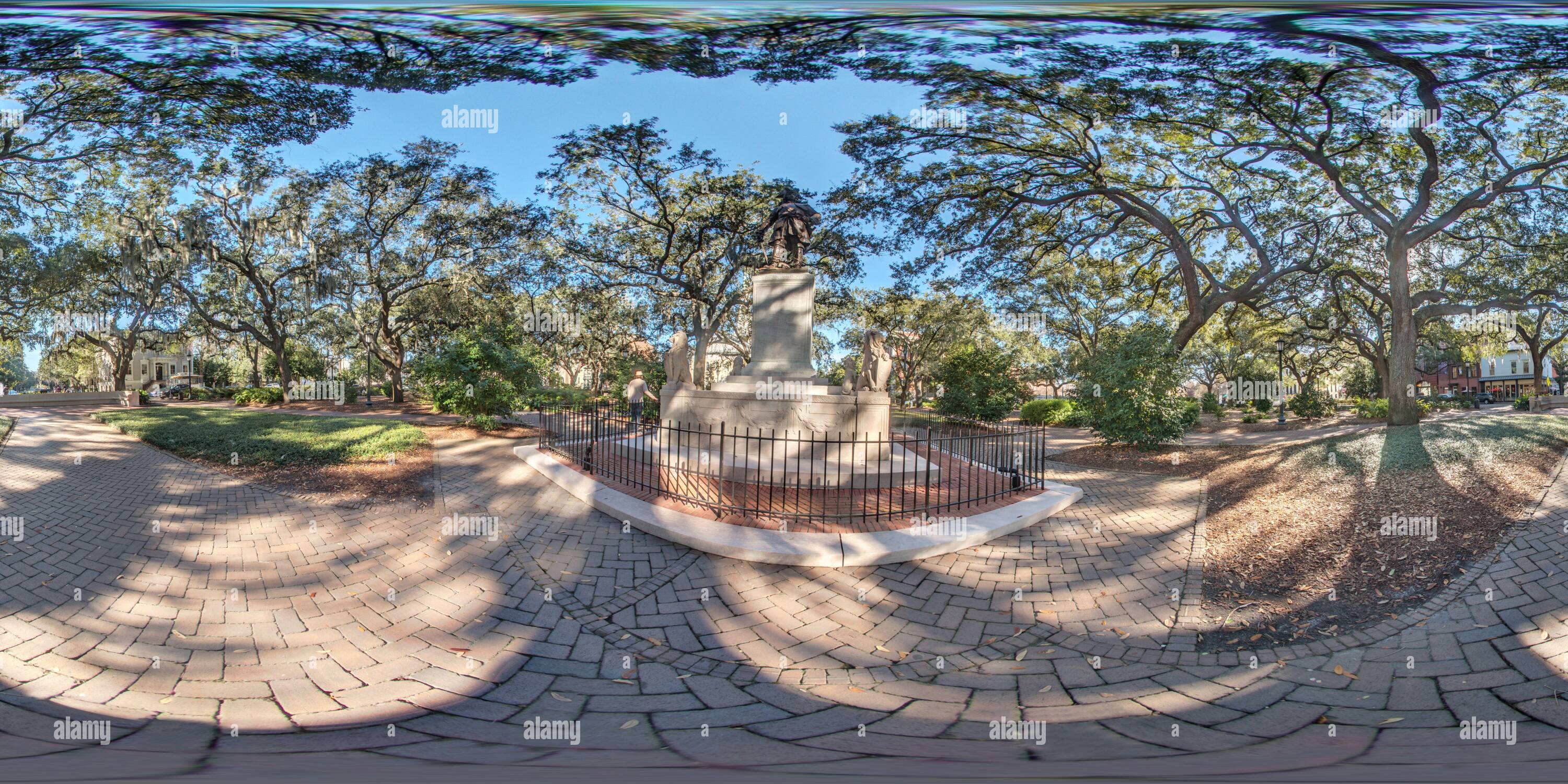 360° view of Squares of Downtown Savannah Alamy