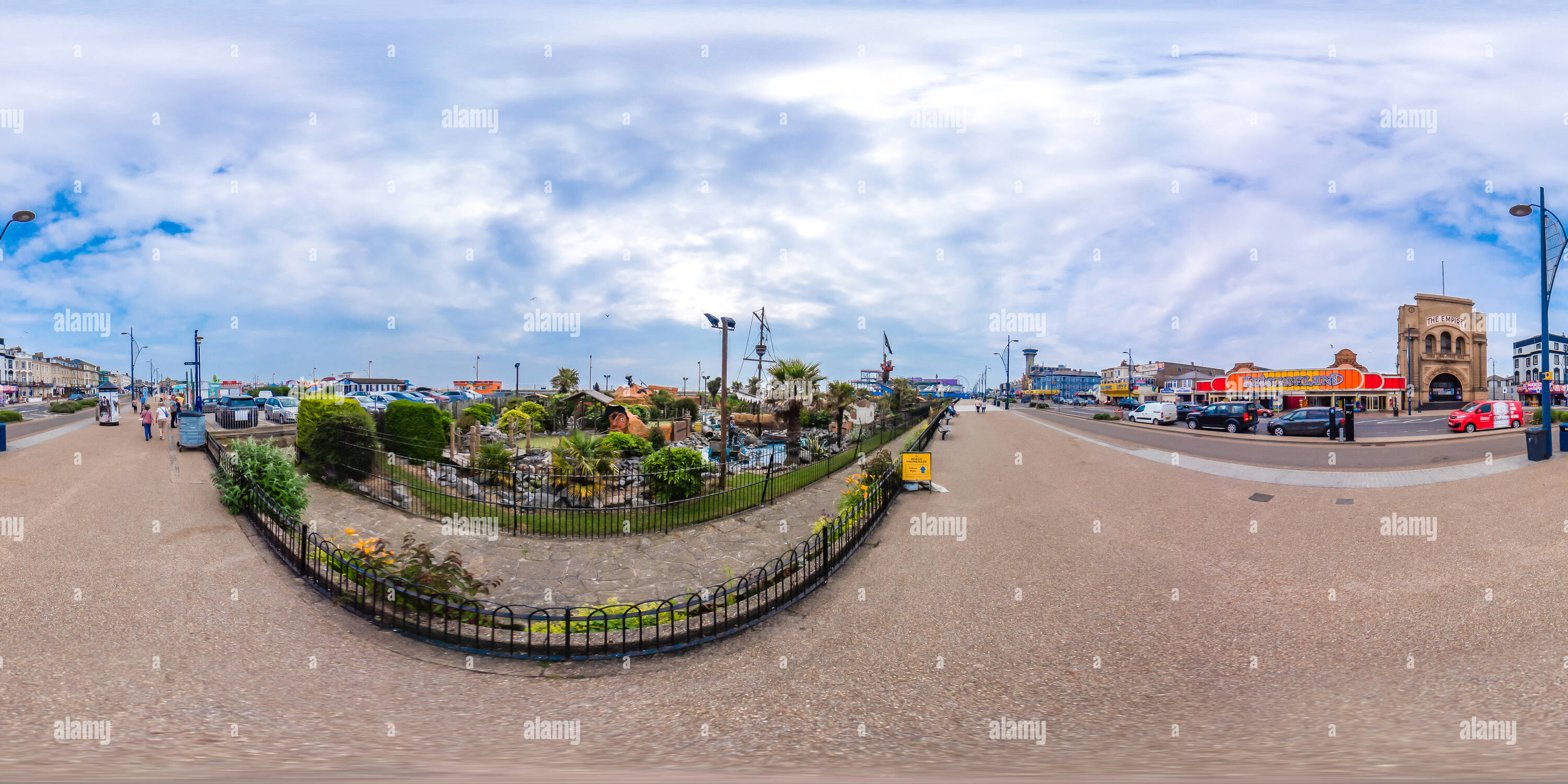 360° view of Crazy Golf, Great Yarmouth Alamy