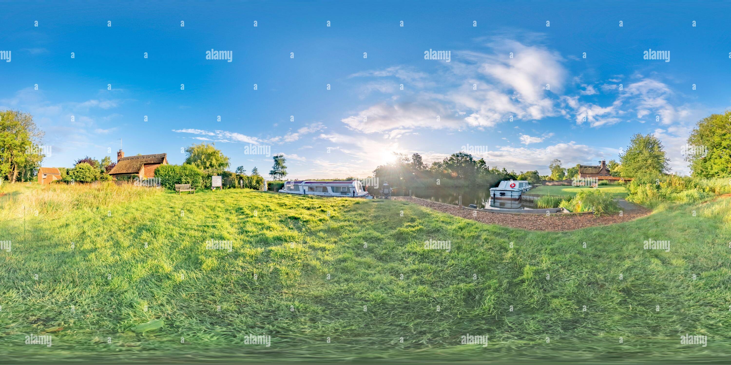 360° view of Irstead Shoals Staithe public moorings on the River Ant in the Norfolk Broads 360° view of Irstead Shoals Staithe public moorings on the River Ant in the Norfolk Broads