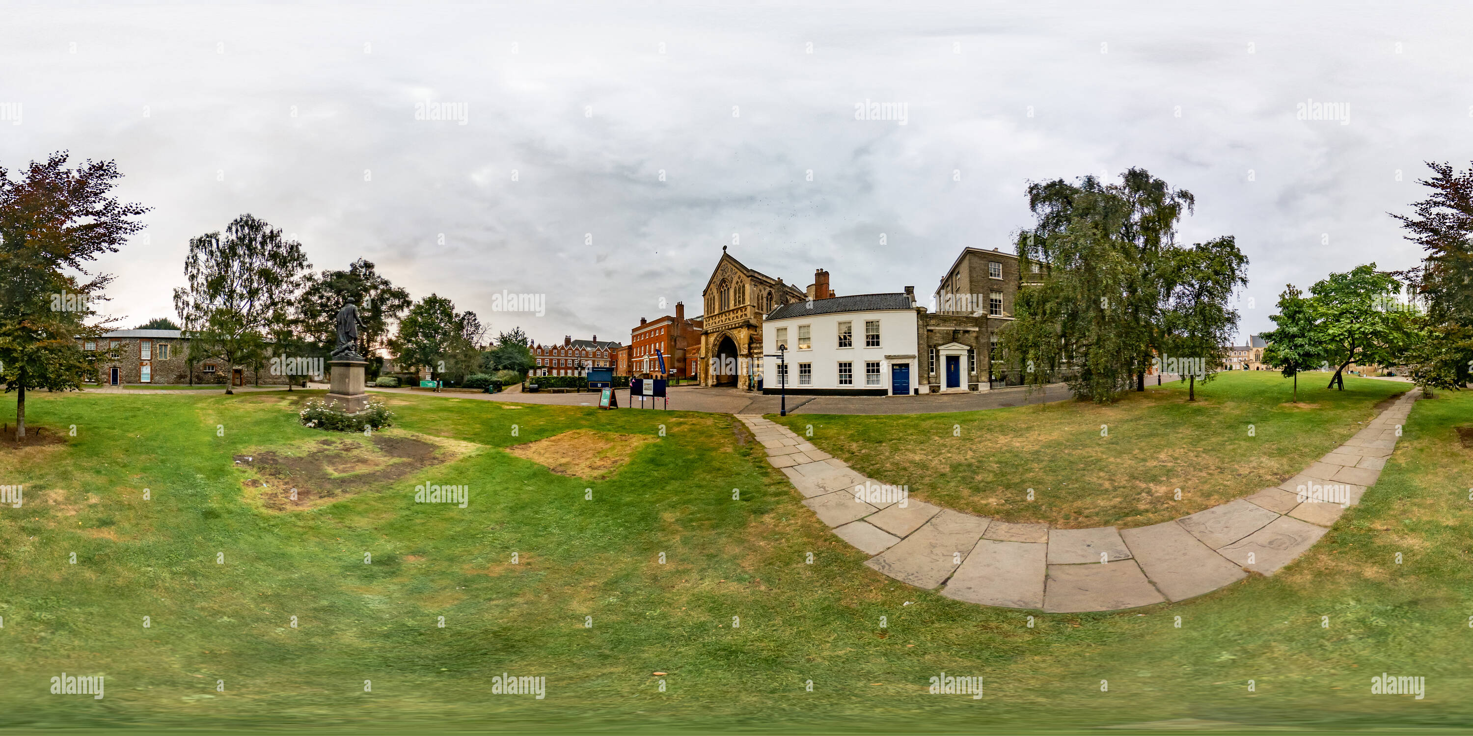 360° view of Cathedral Close, Norwich Alamy