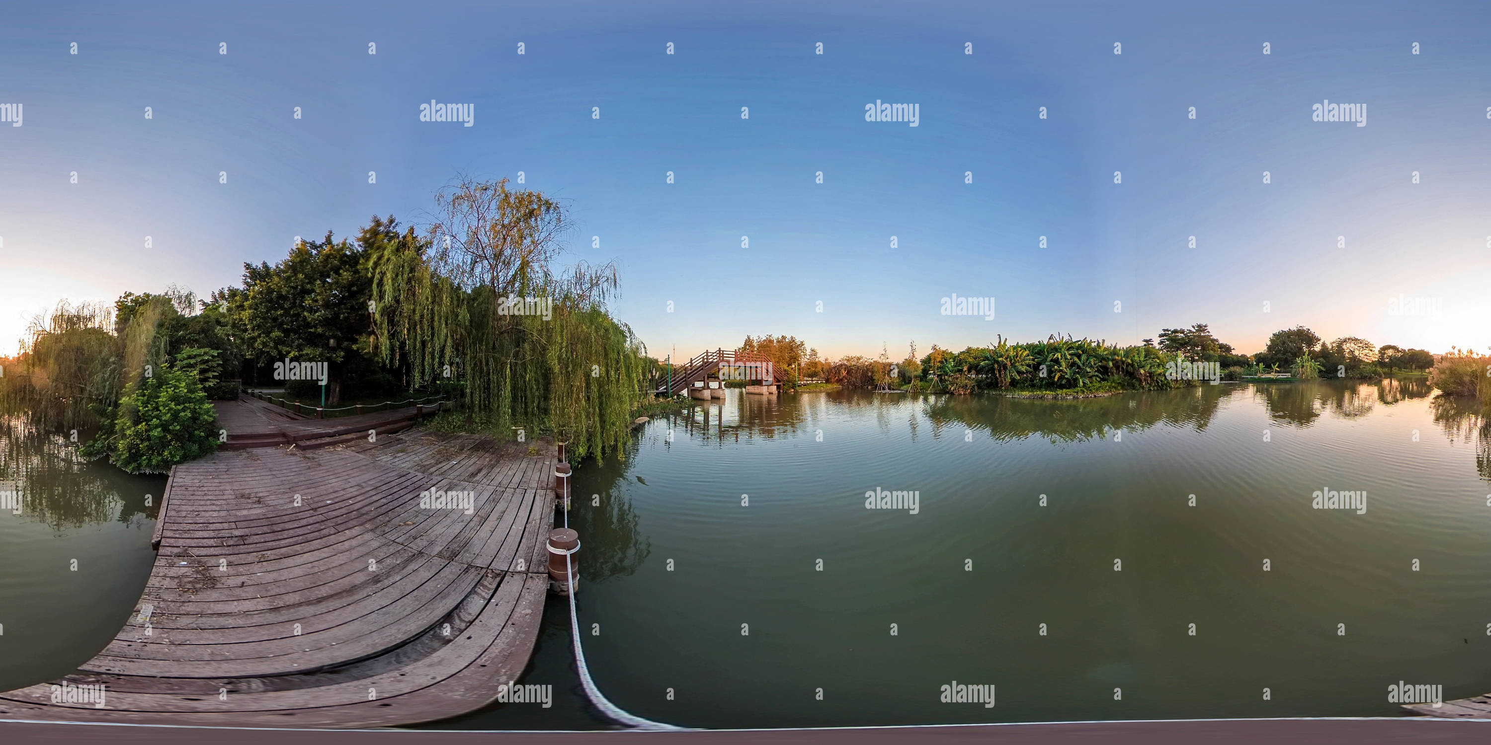Archaize bridge hi-res stock photography and images - Alamy