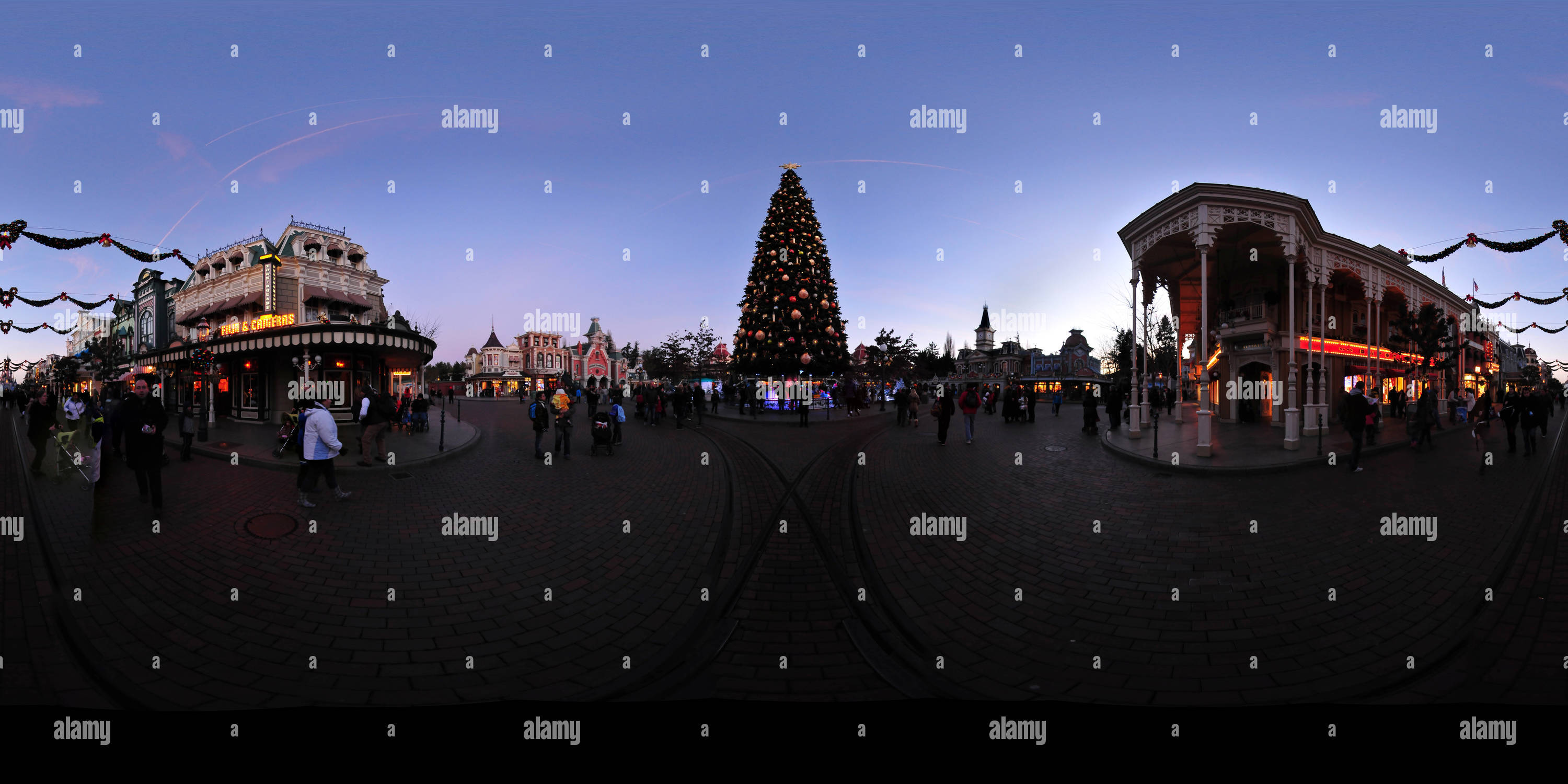 360 degree panoramic view of Christmas Tree, Disneyland Paris