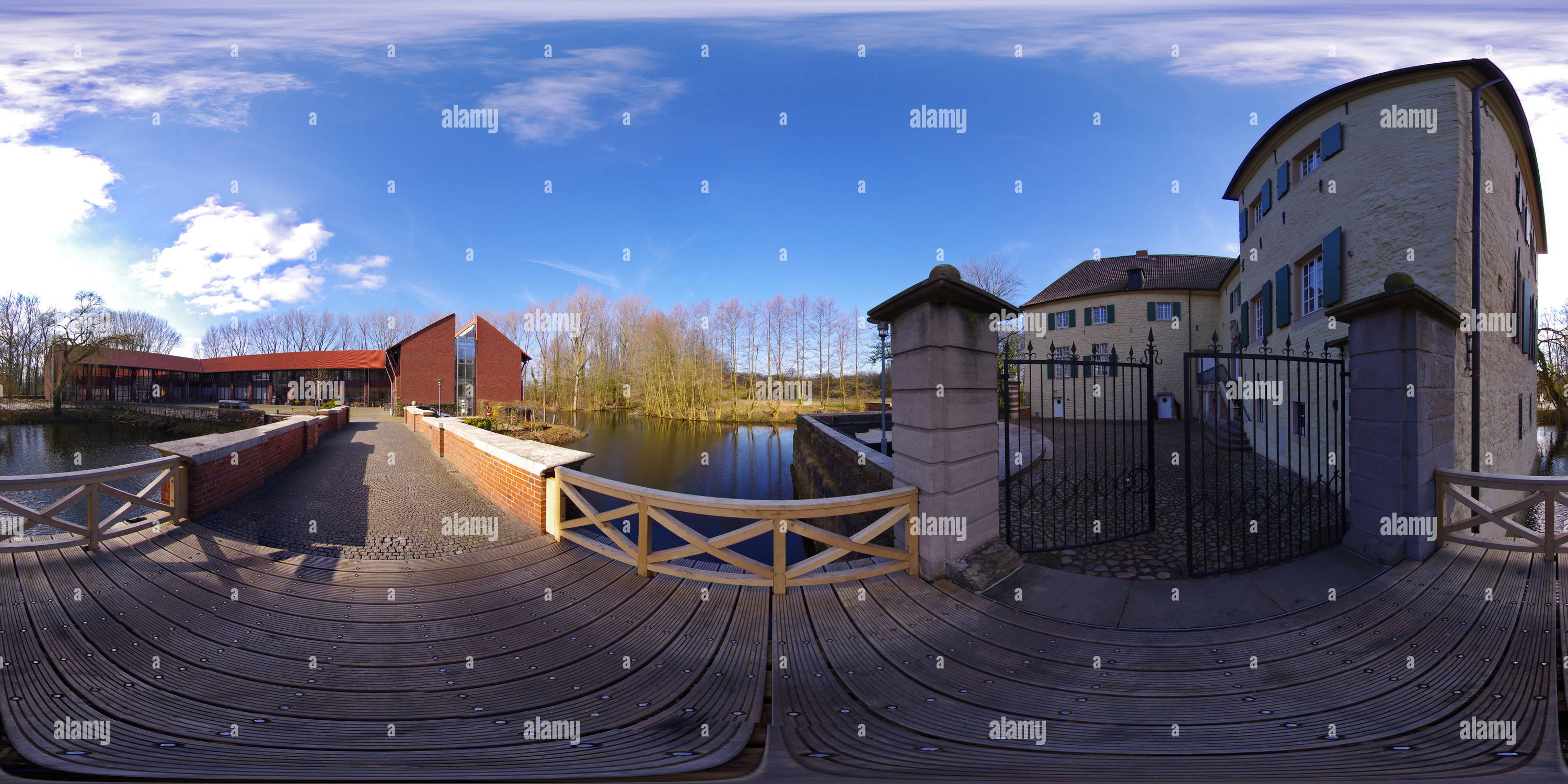360° view of Castle Lüttinghof, II Alamy