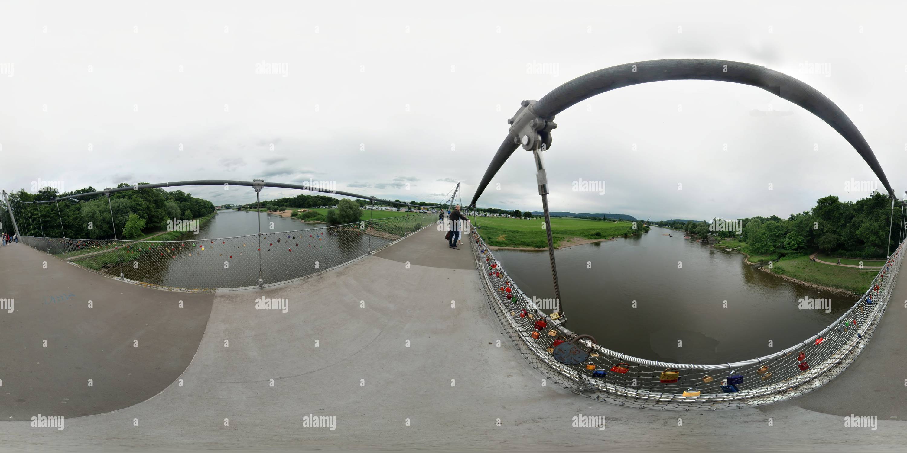 360 degree panoramic view of Hängebrücke mit Liebesschloesser