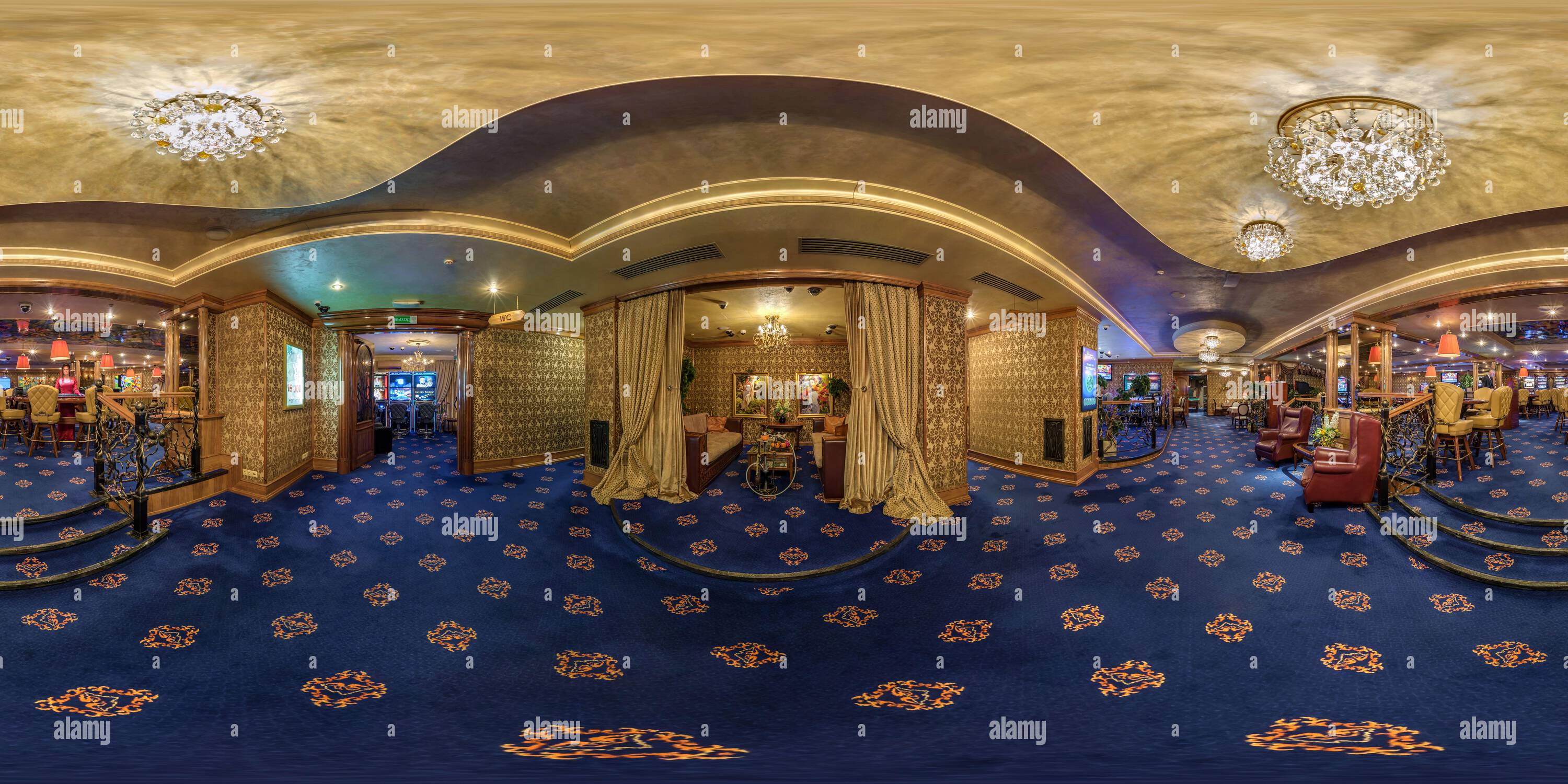 Las vegas eua abril 2017 panorama hdri sem costura completo vista de ângulo  de 360 graus no cassino vip de luxo de elite interior com mesa de bilhar em  estilo verde em