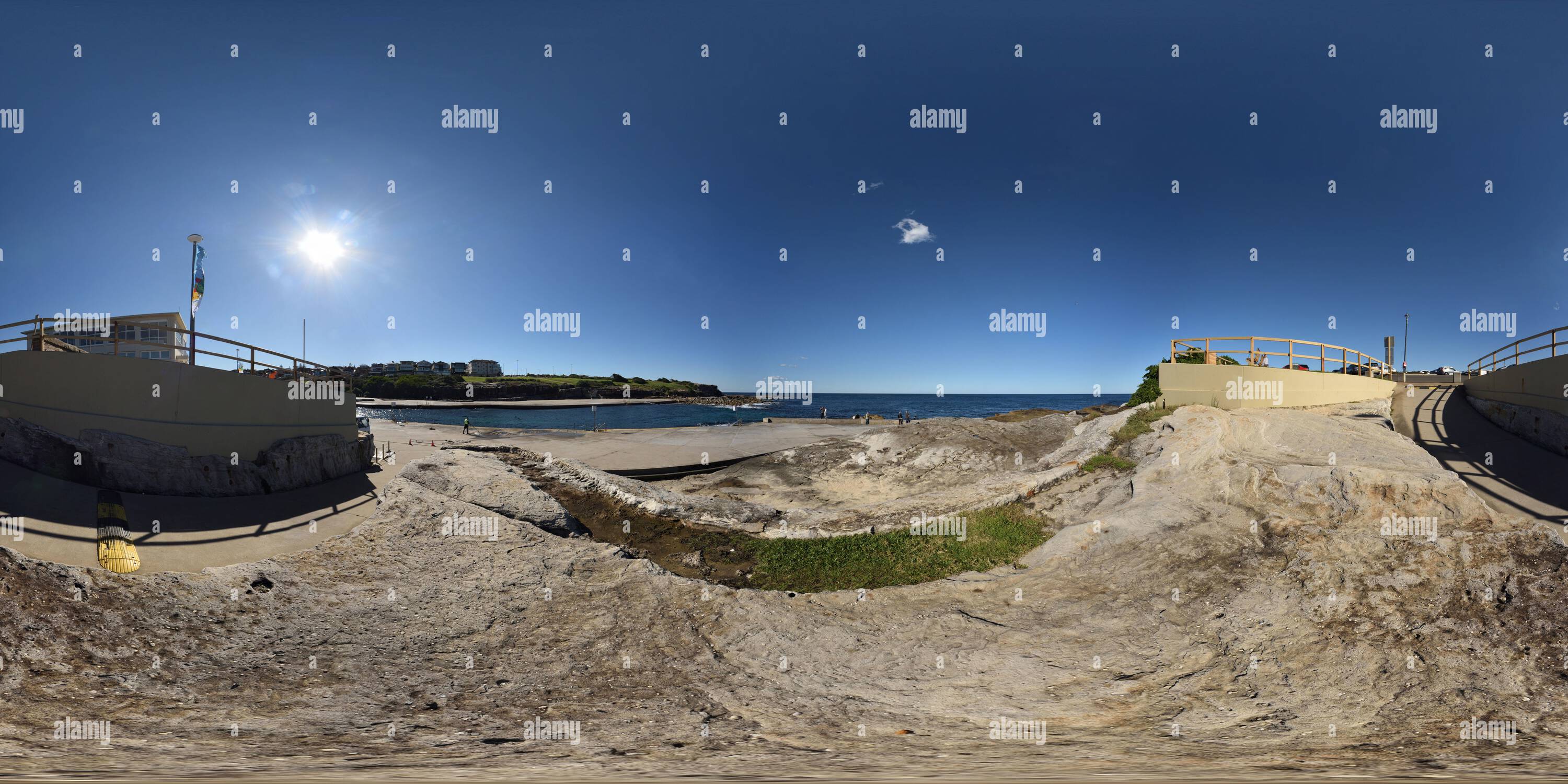 360 degree panoramic view of 360° Panorama Clovelly Beach and Surf Club Sydney, Southern Apron and Driveway