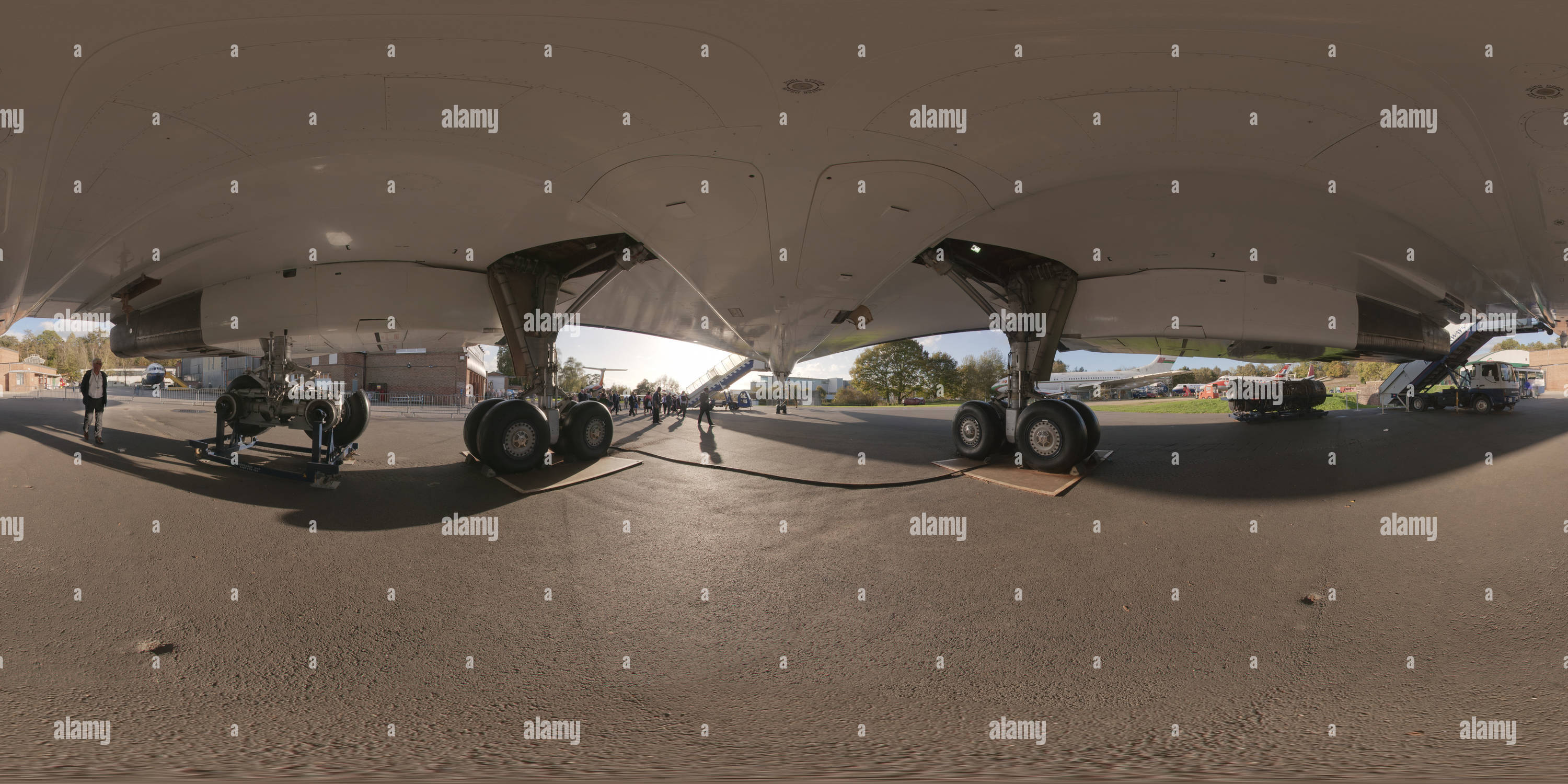 360° view of Concorde Delta Golf - Under the fuselage - Alamy