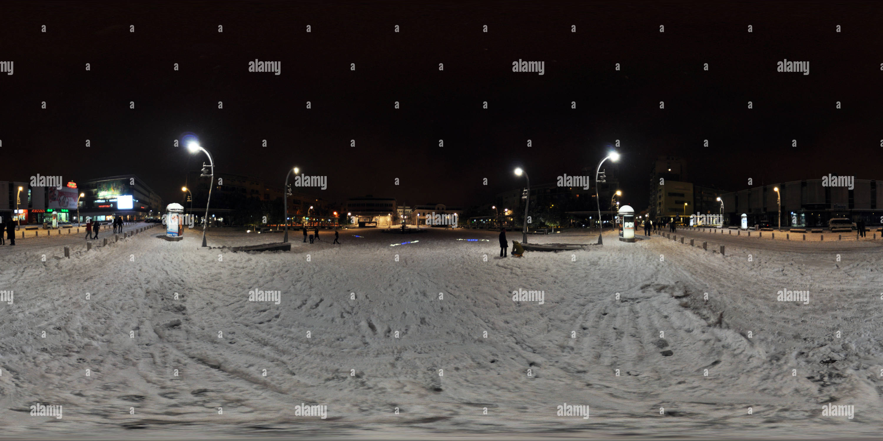 Snow in main square hi-res stock photography and images - Alamy