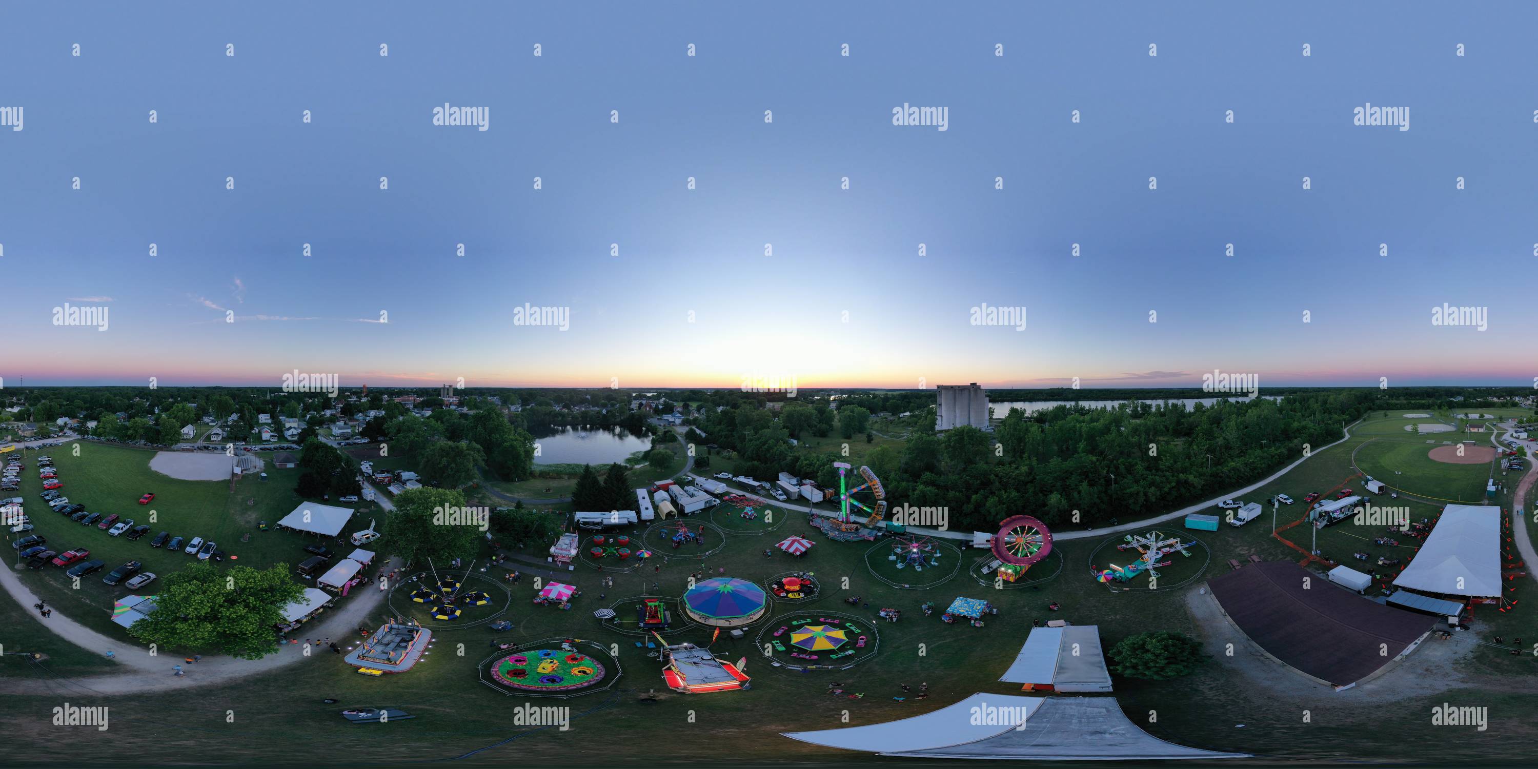 360° view of Sunset at the Gibsonburg Festival Alamy