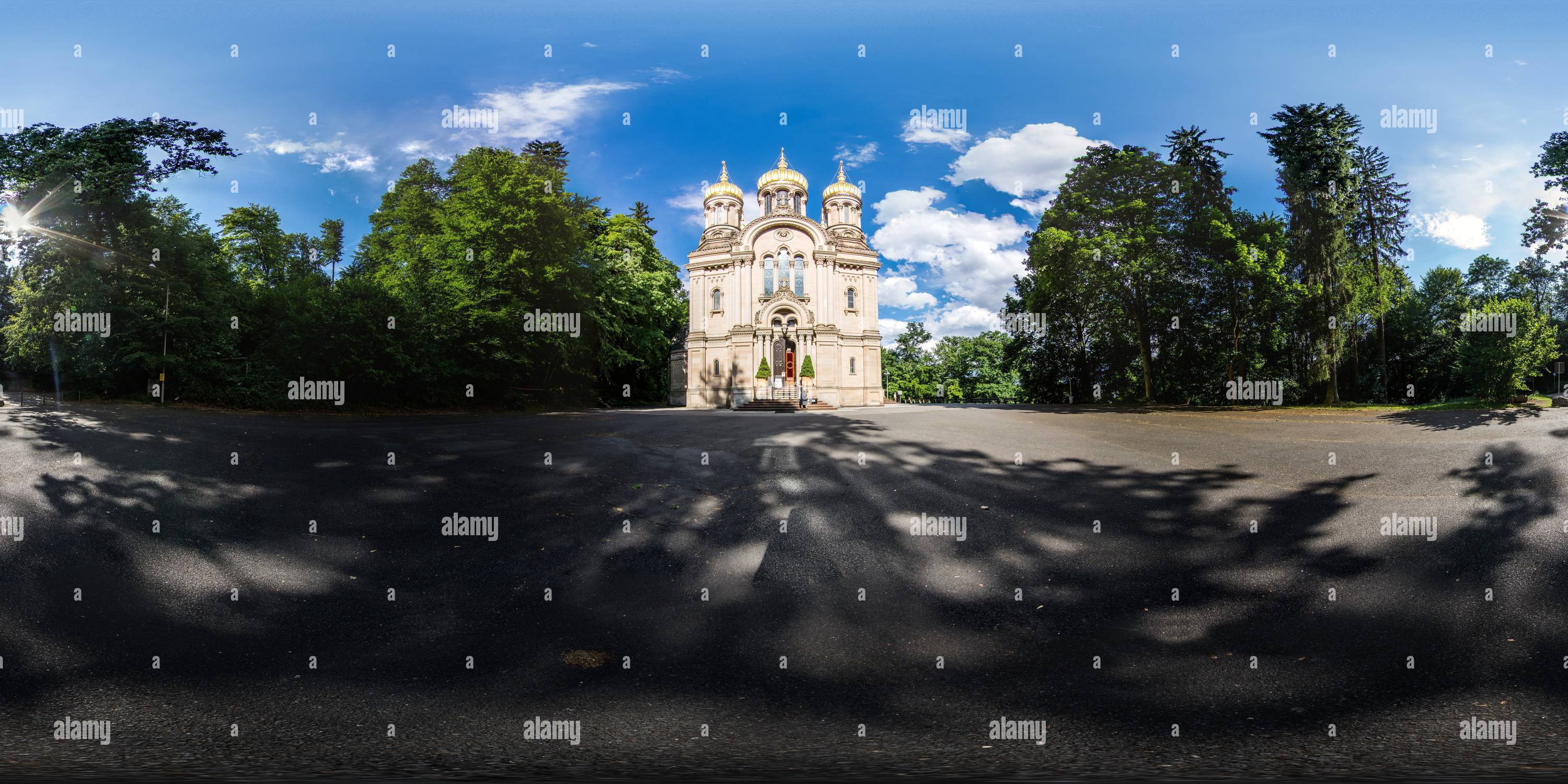 360 degree panoramic view of Russisch-Orthodoxe Kirche der heiligen Elisabeth in Wiesbaden