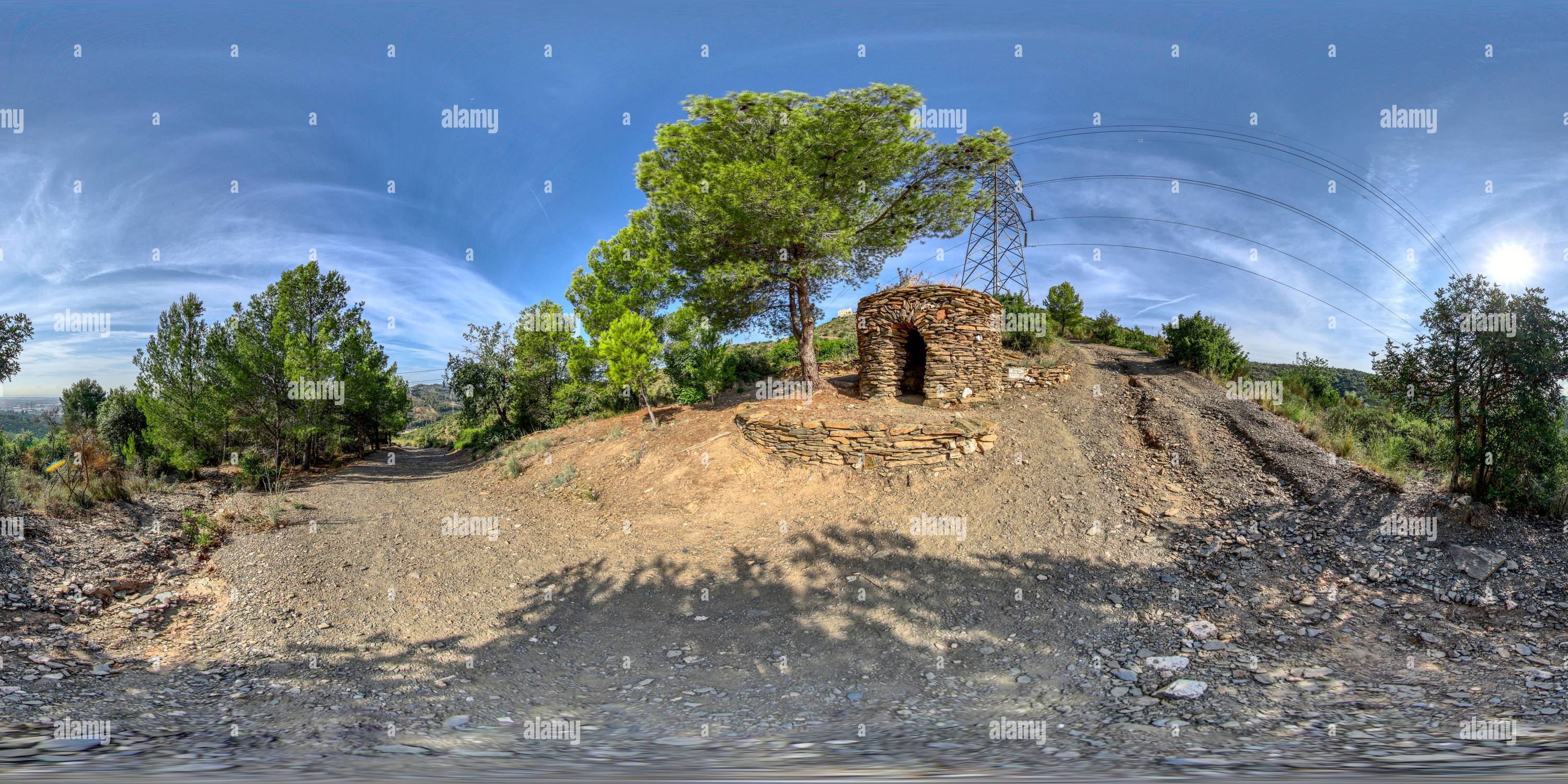 360-view-of-dry-stone-hut-in-the-field-alamy