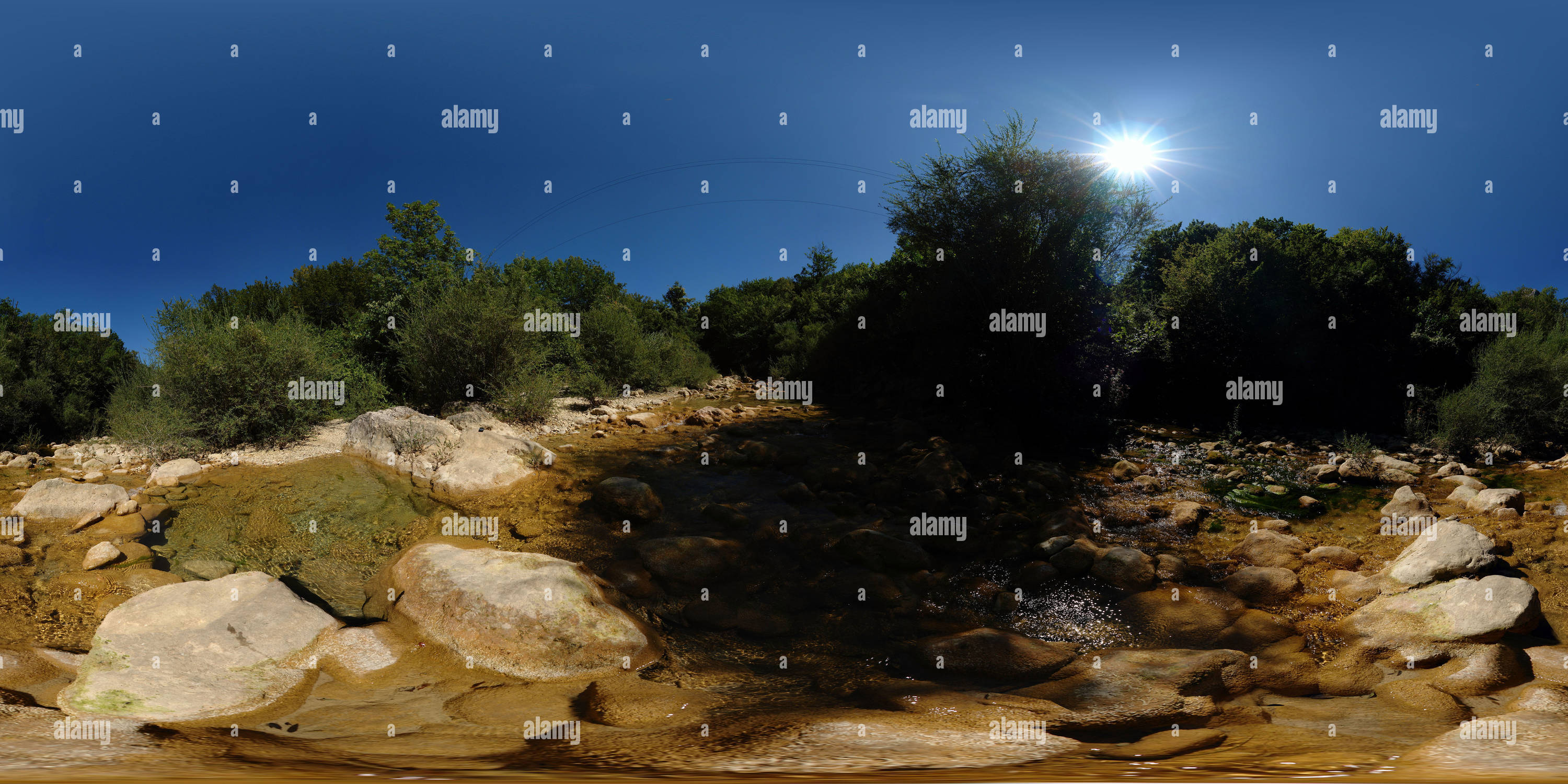 360° View Of Creek In The Crimean Grand Canyon Alamy