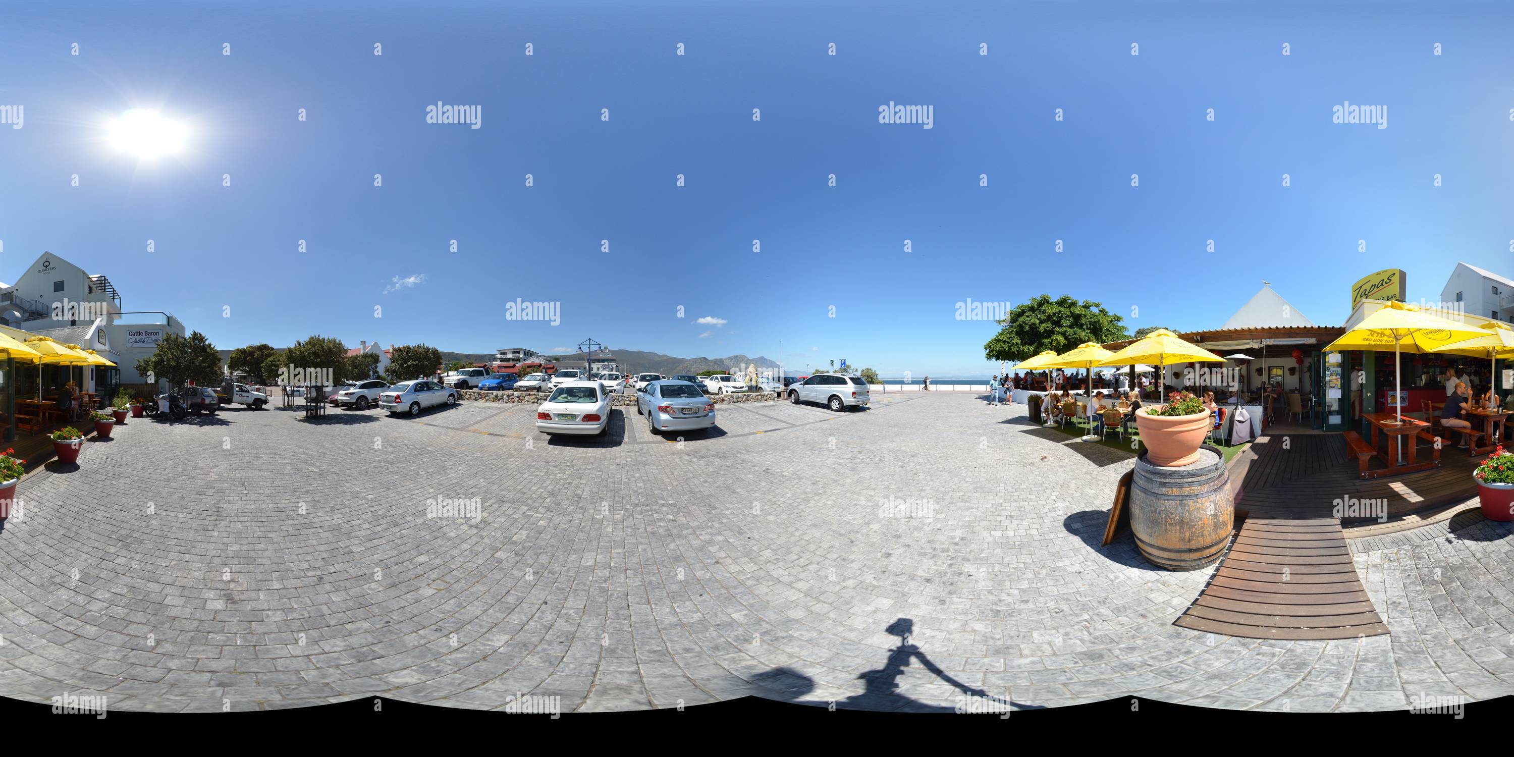 360° view of Tapas Food and Wine Bar Alamy