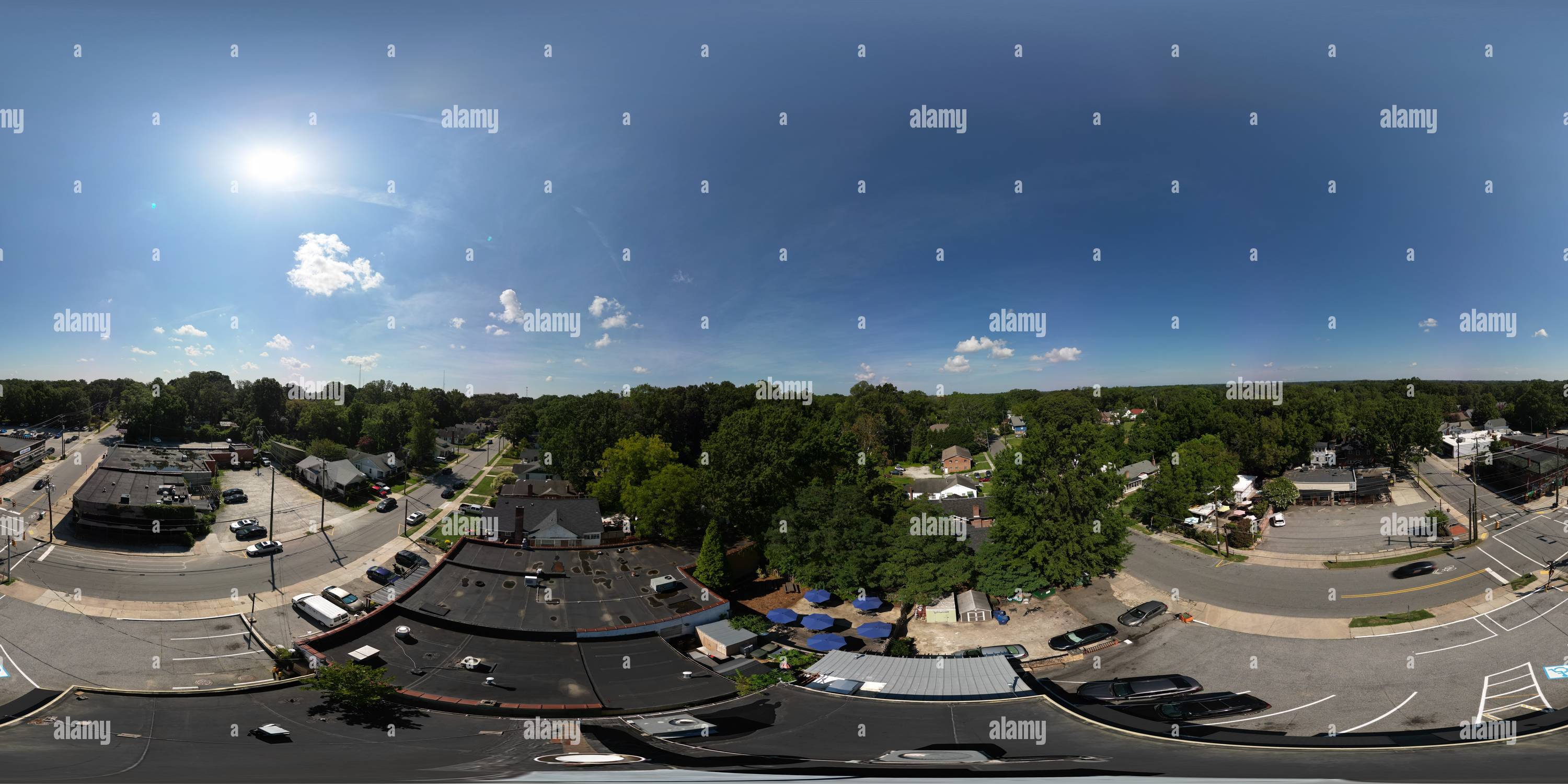 360° view of Above Lindley Park Filing Station in the summer - Alamy