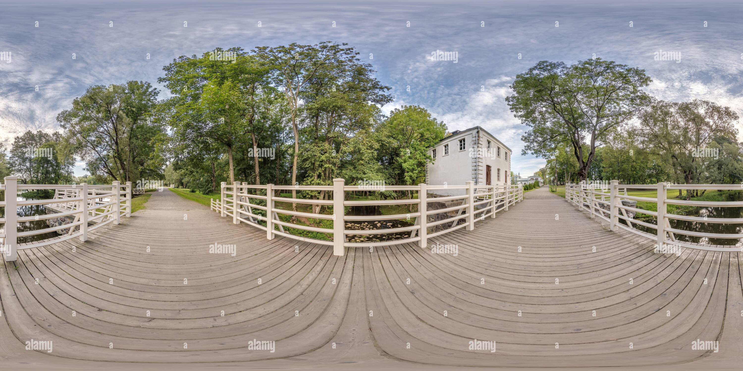 360° view of full seamless spherical hdri 360 panorama view on wooden ...