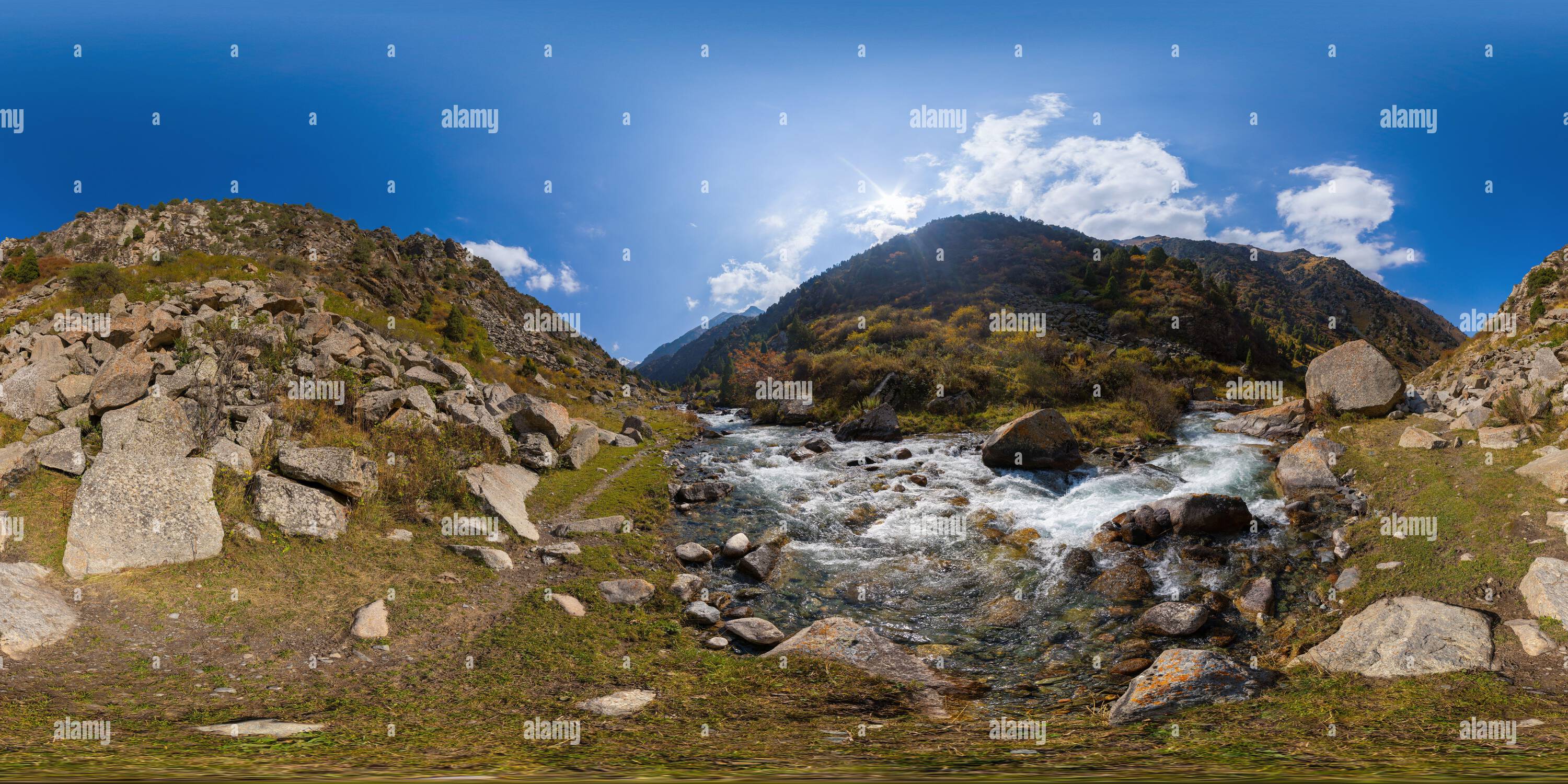 360 vr mountain river bank hi-res stock photography and images - Alamy