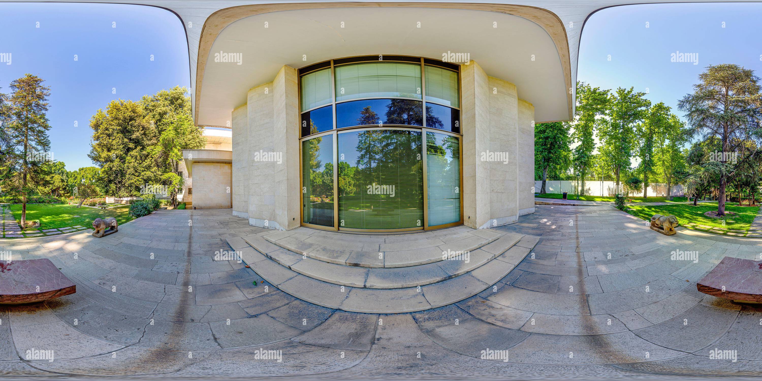 Rare panoramic 360 degree hi-res stock photography and images - Alamy