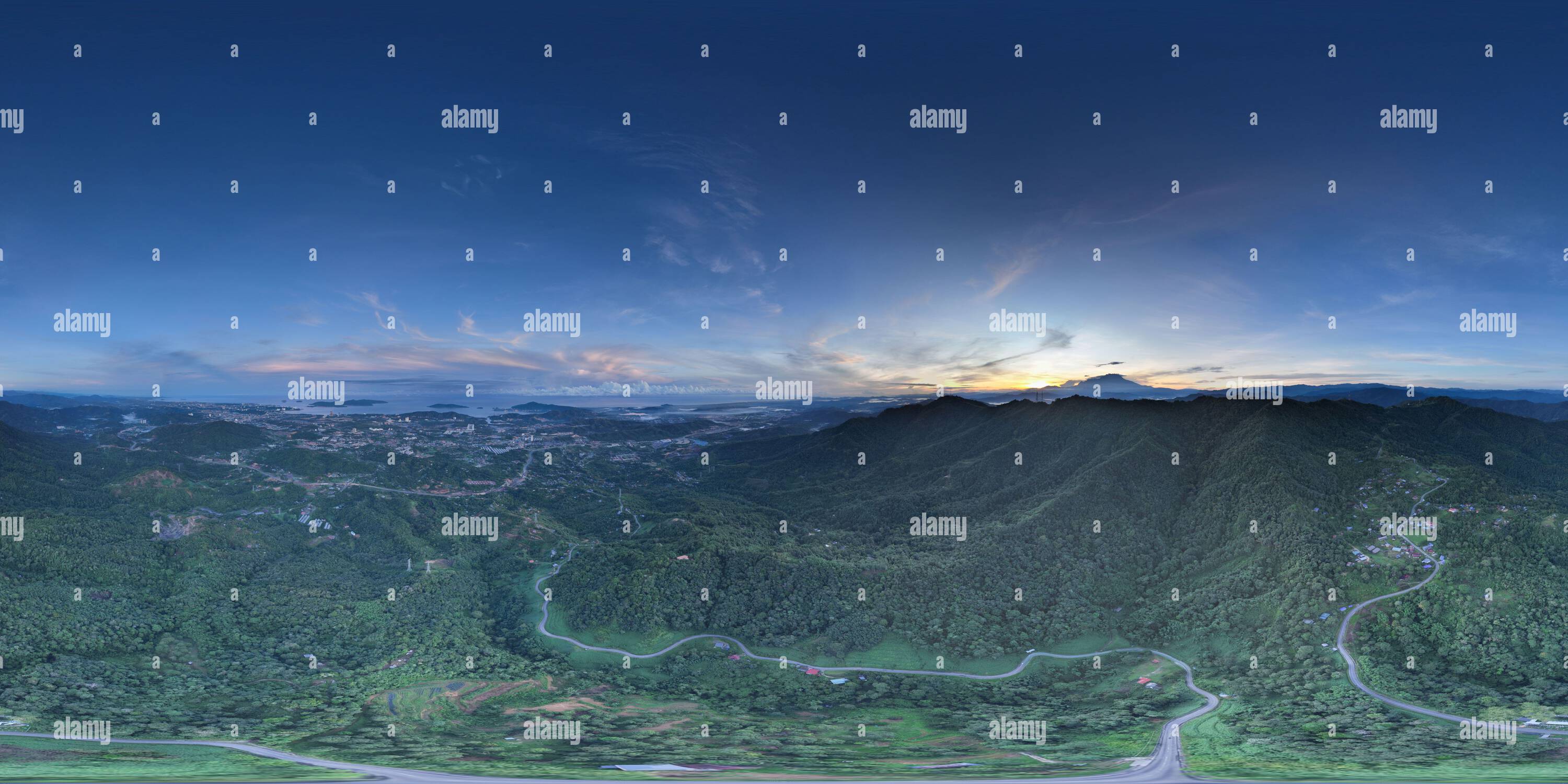 360 panorama hills hi-res stock photography and images - Alamy