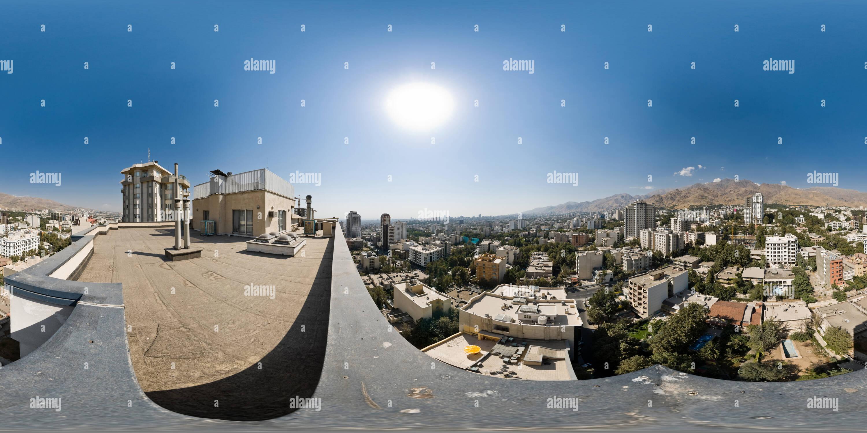 360° view of Kamranieh in northern Tehran - Alamy