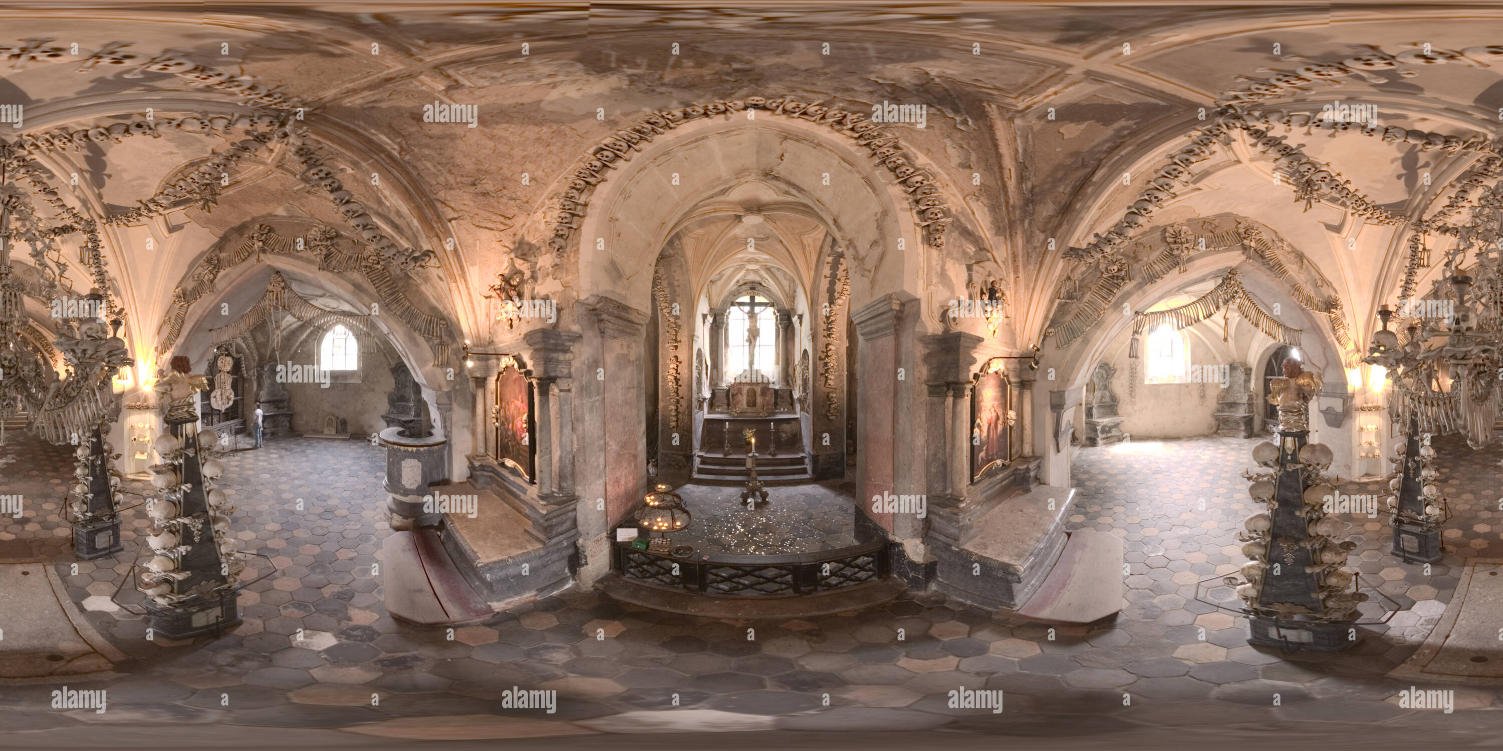360° view of Sedlec Ossuary - Kutna Hora - The Bone Church - Alamy
