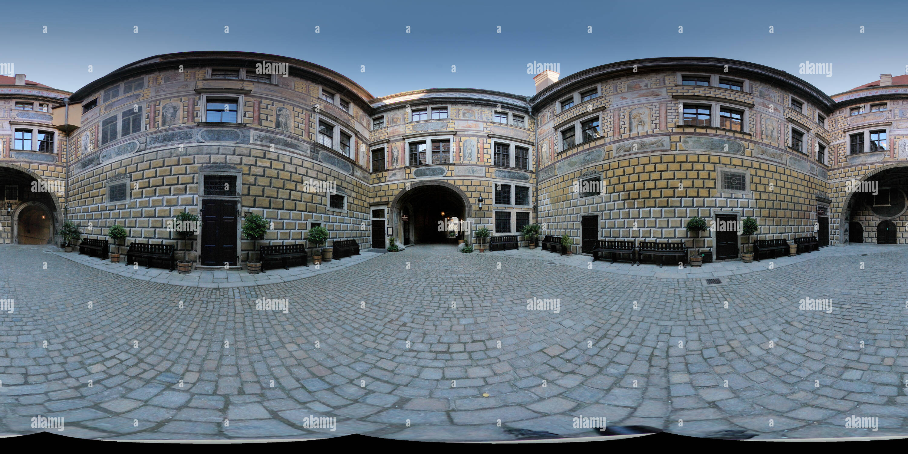 360 degree panoramic view of Castle - Courtyard 2