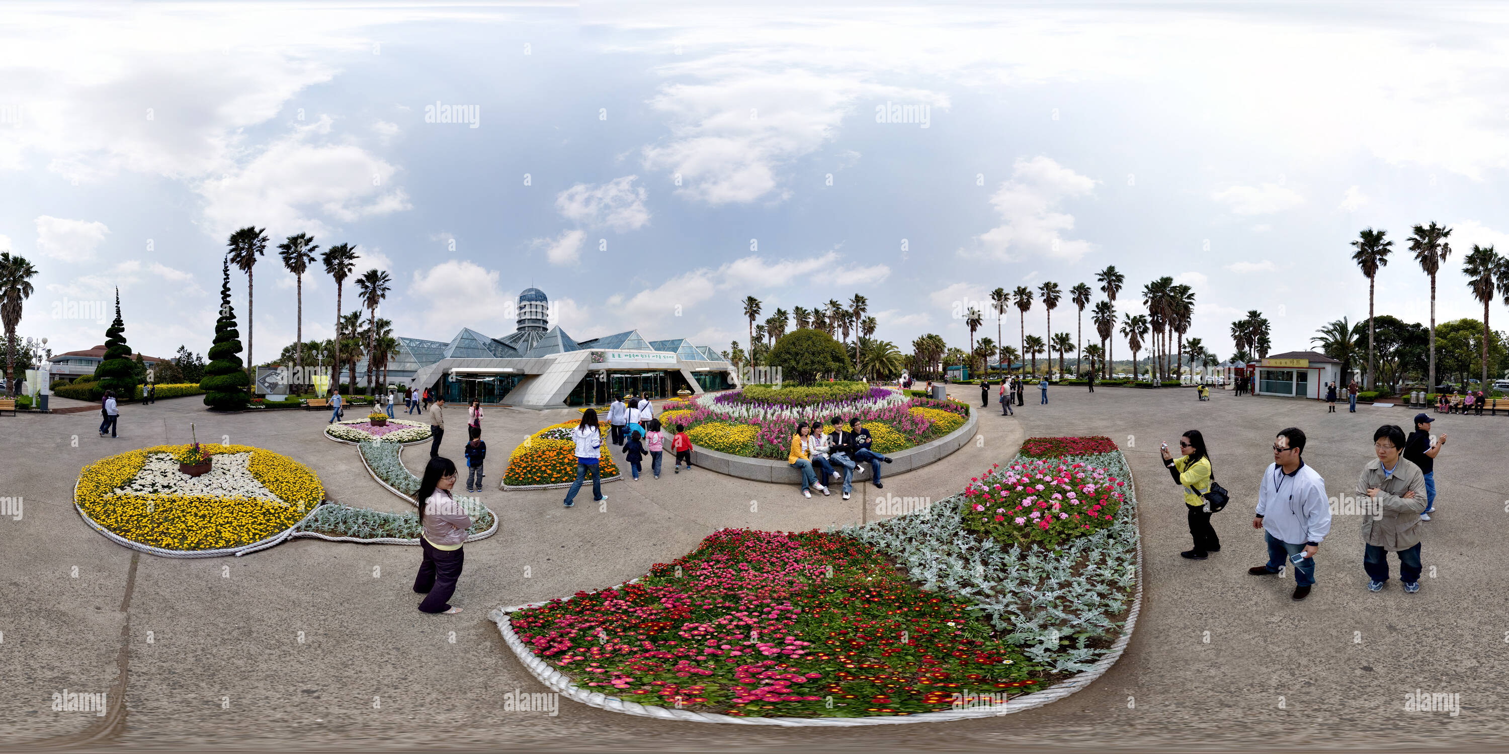 360 degree panoramic view of Botanical gardens - Entrance