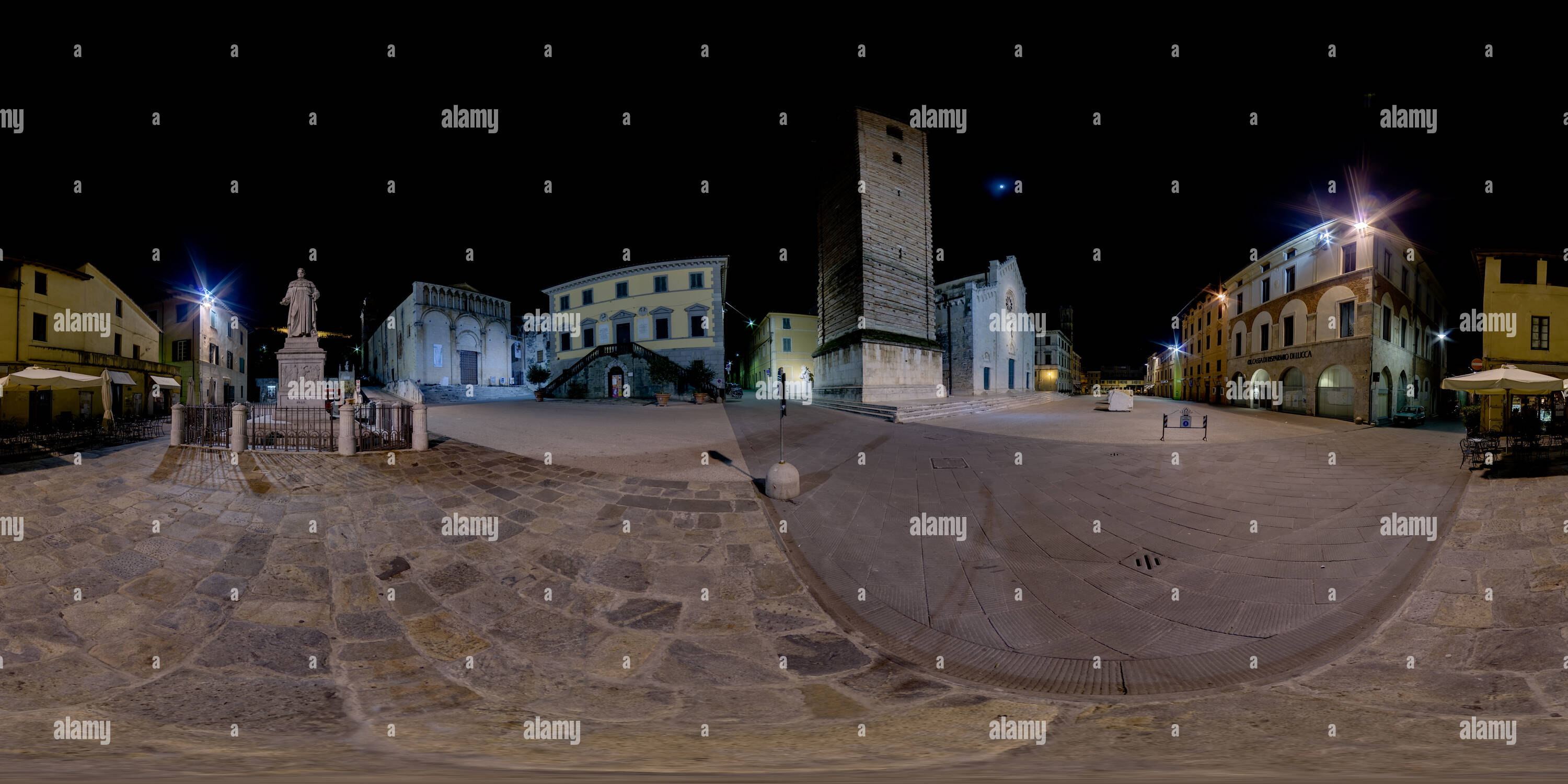 360° View Of Pietrasanta Piazza Duomo Alamy