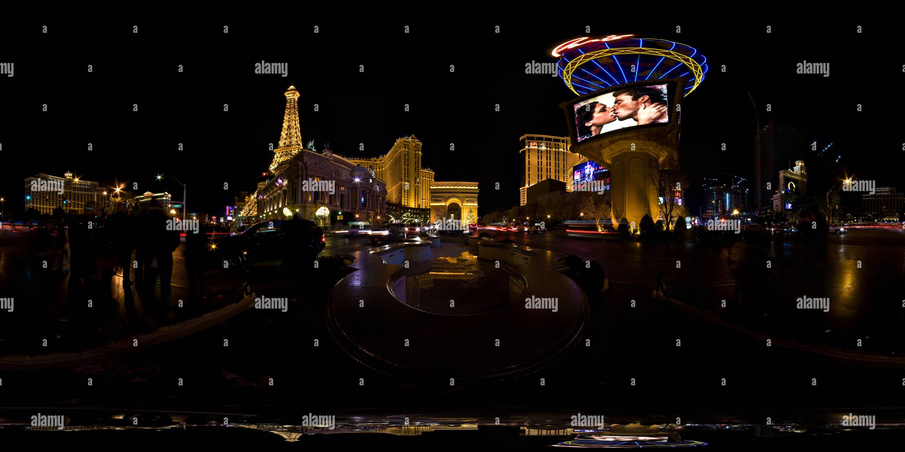 360 degree panoramic view of Las Vegas By Night : Paris, Eiffel Tower & Arc du Triomphe