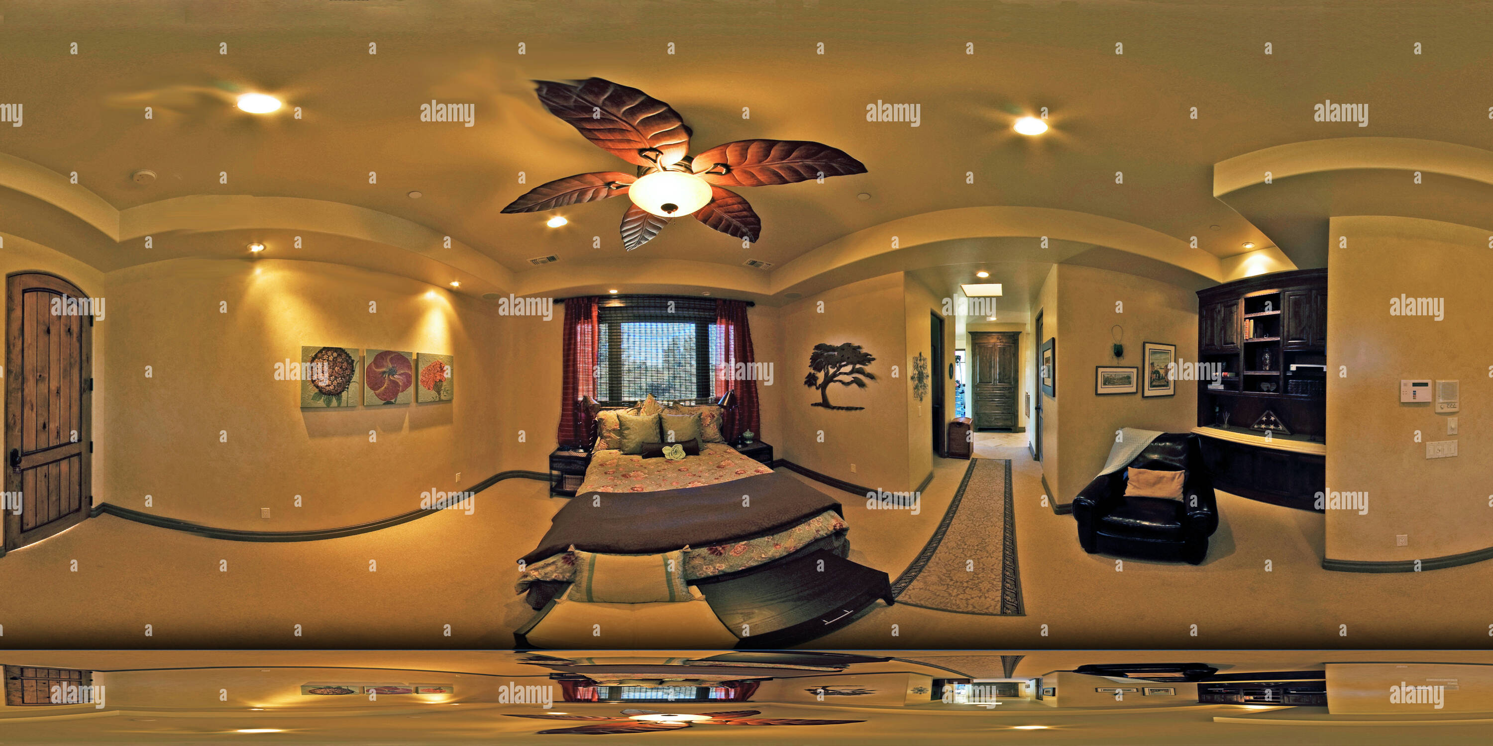 360° view of Master Bed Room Solana Beach Alamy