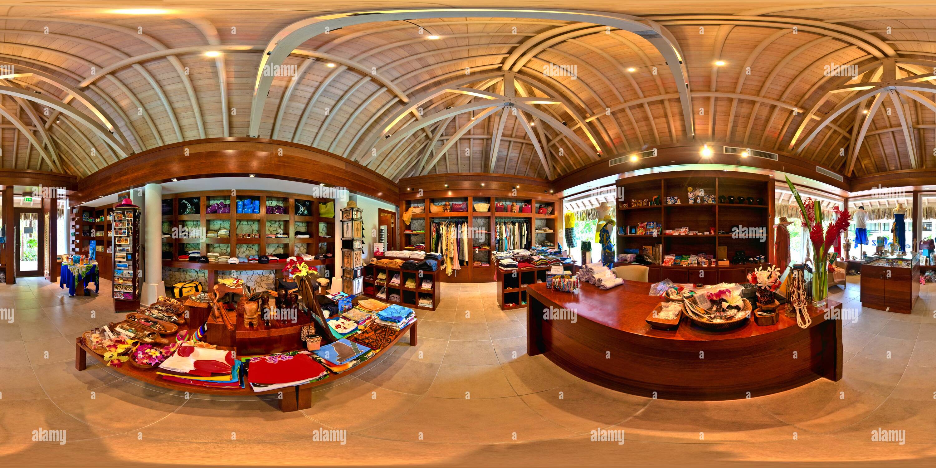 360 degree panoramic view of La Boutique