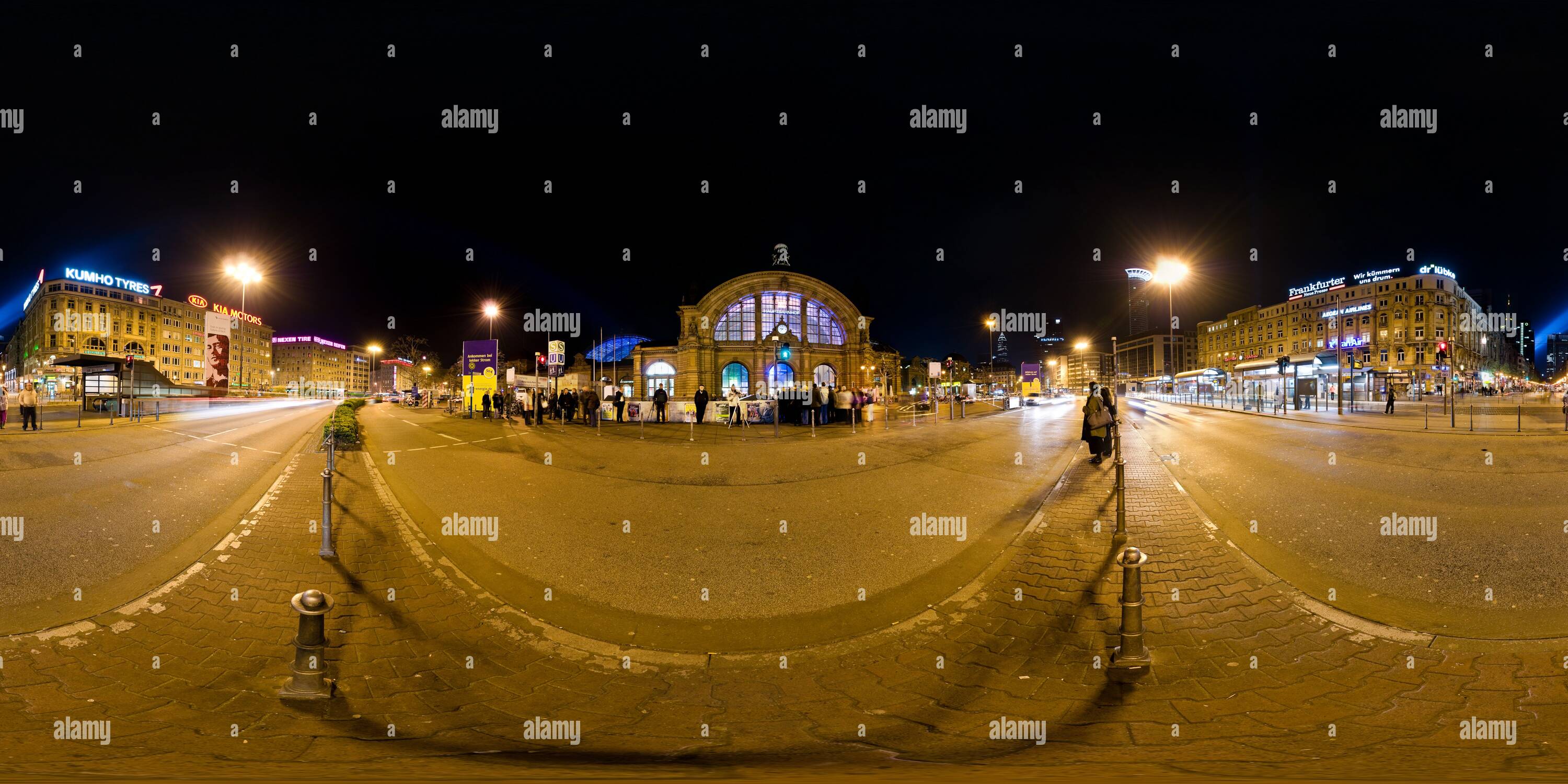 Am hauptbahnhof hi-res stock photography and images - Alamy