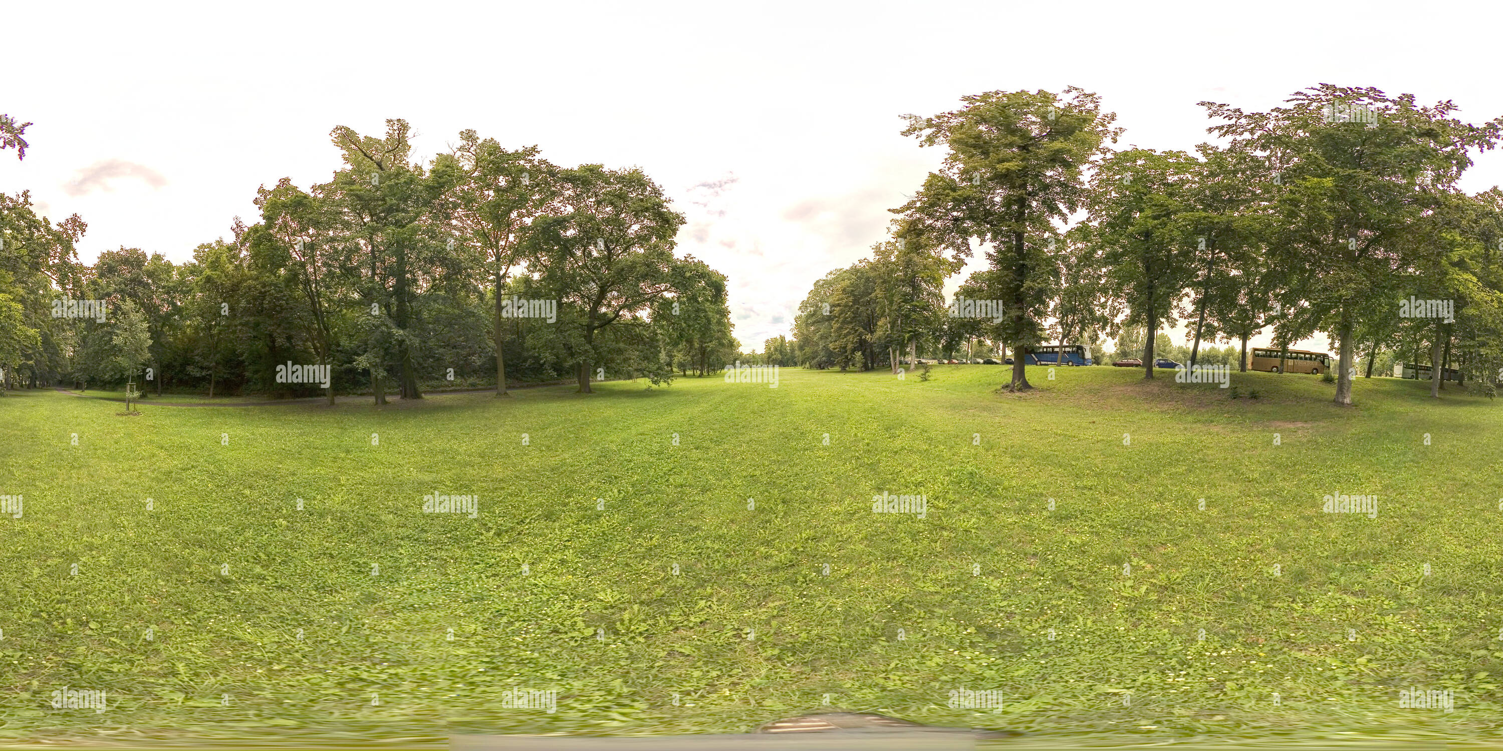 360° view of Walking in Stromovka Park 4 - Alamy