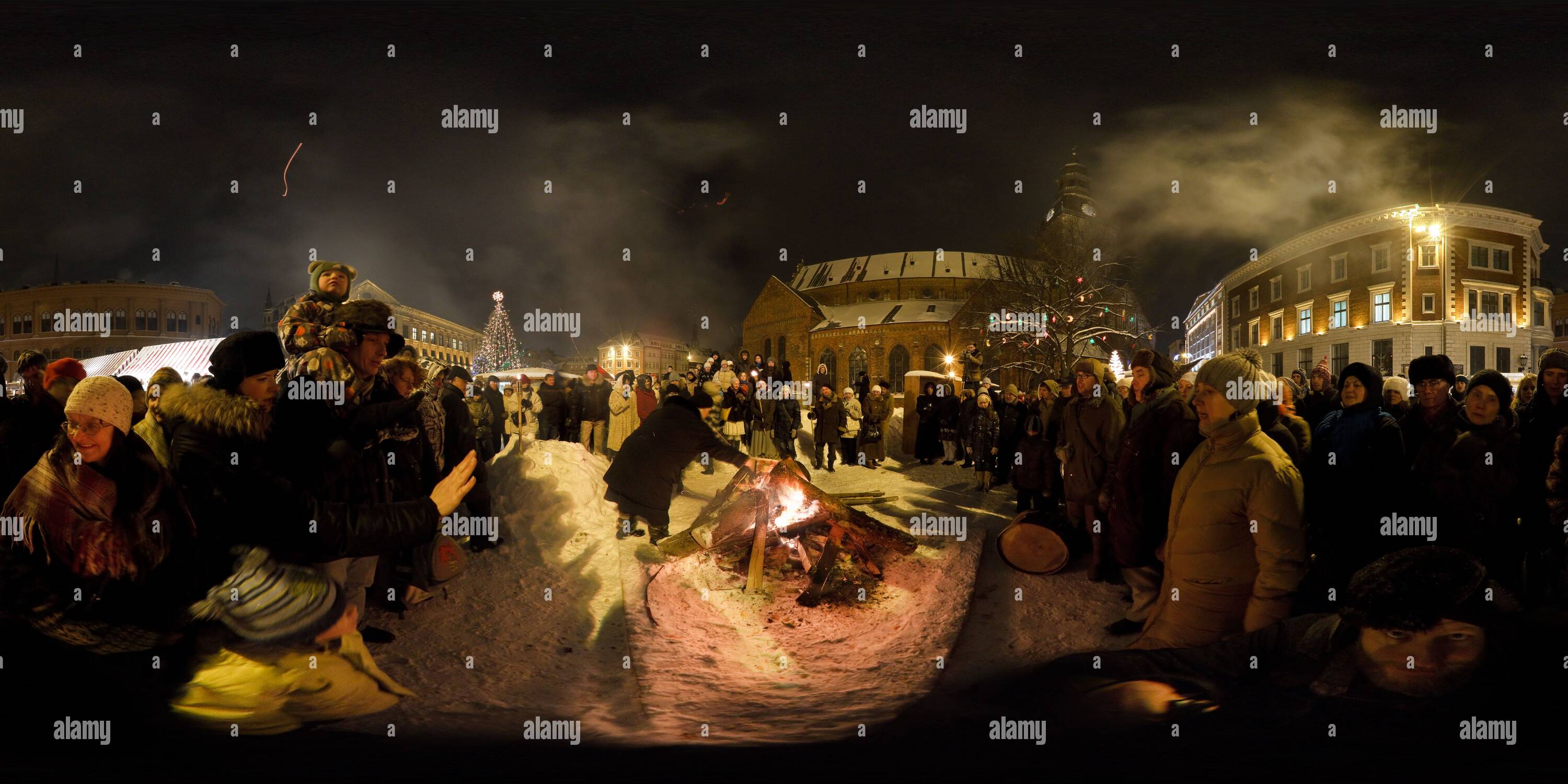 Ziemas saulgriezi hi-res stock photography and images - Alamy