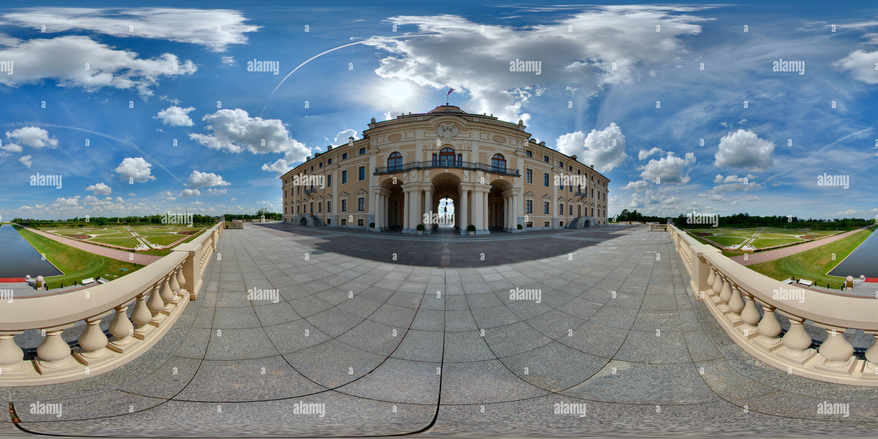 360° view of Konstantinovsky Palace, Strelna, Petersburg - Alamy