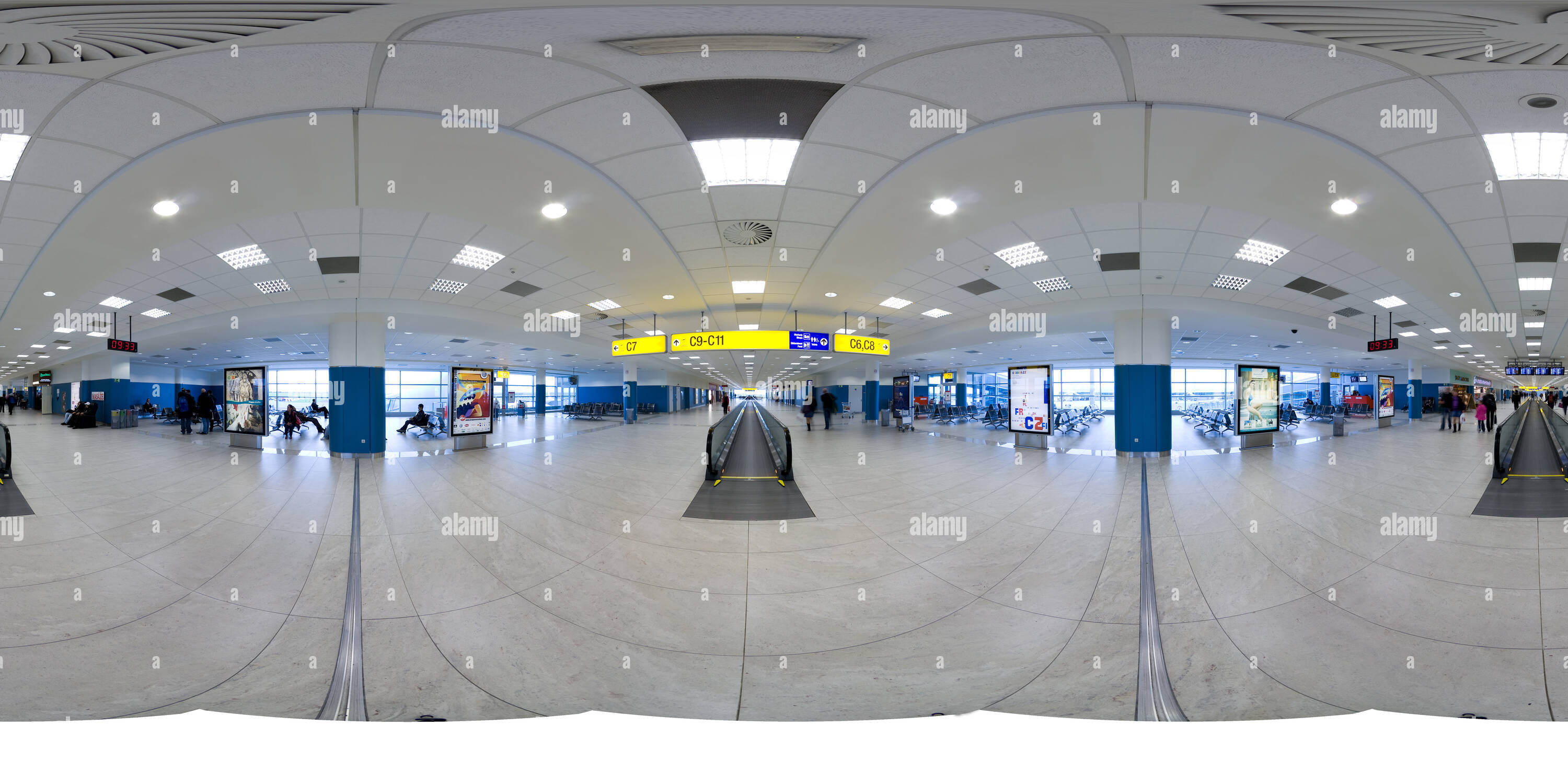 360° view of Terminal 2 Gates C Alamy