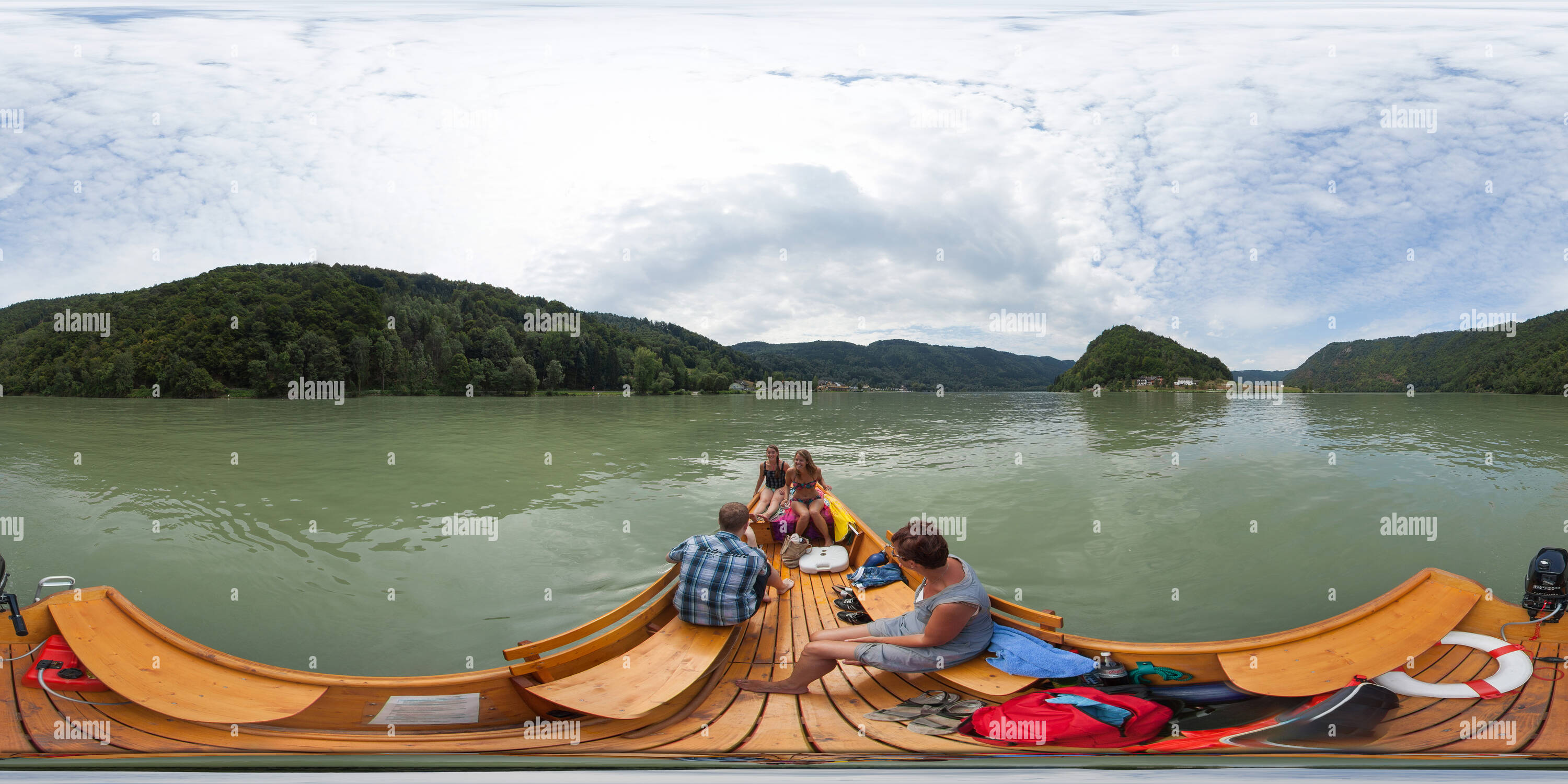 motorboot chartern donau