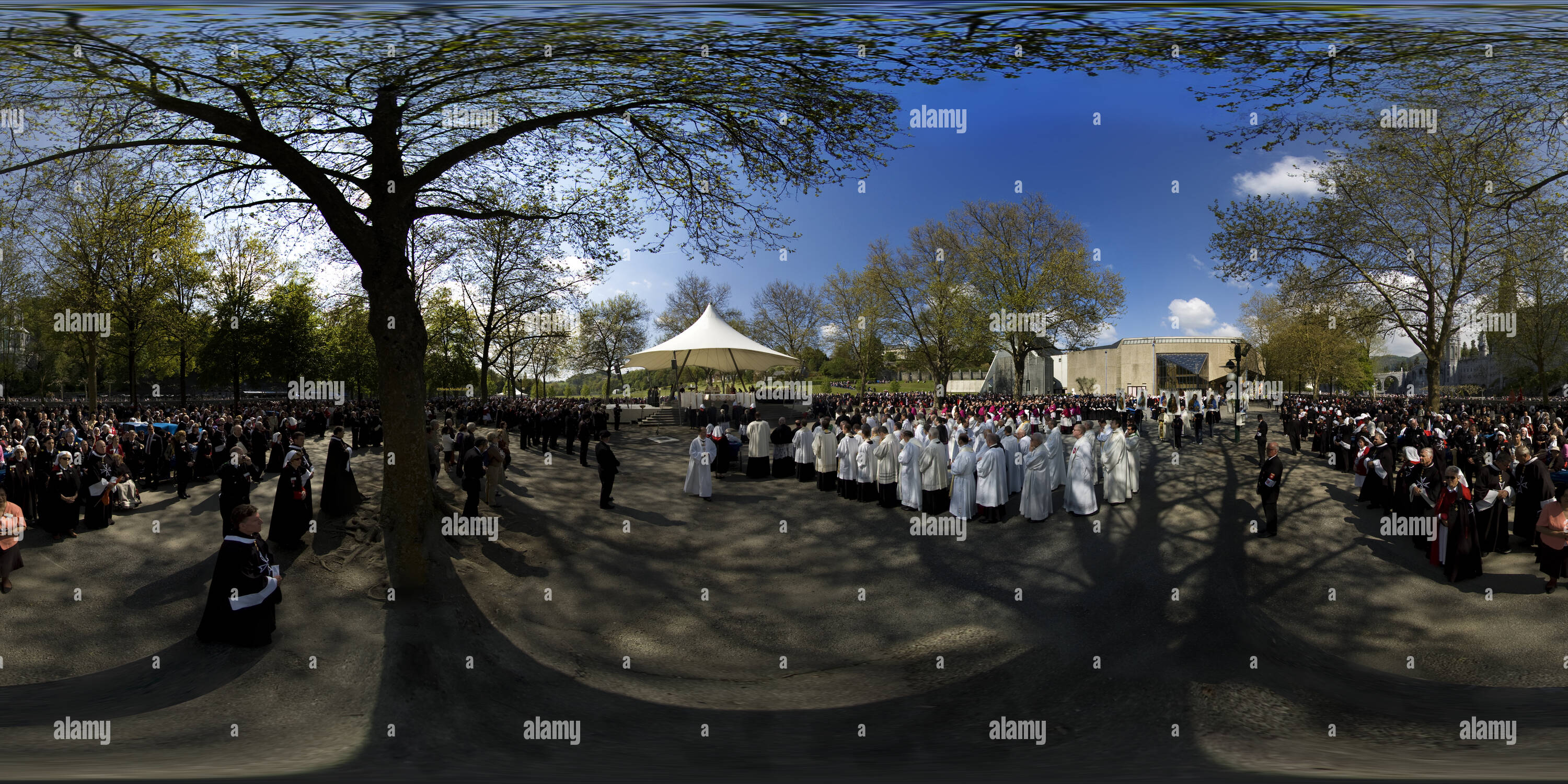 360 degree panoramic view of Order Of Malta Lourdes Pilgrimage 2009 Procession Of The Holy Eucharist