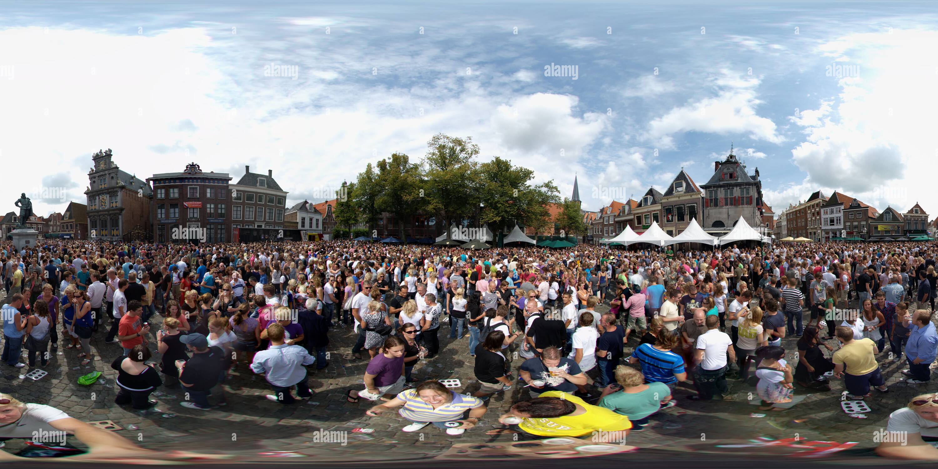 360° view of lappendag rode steen Alamy