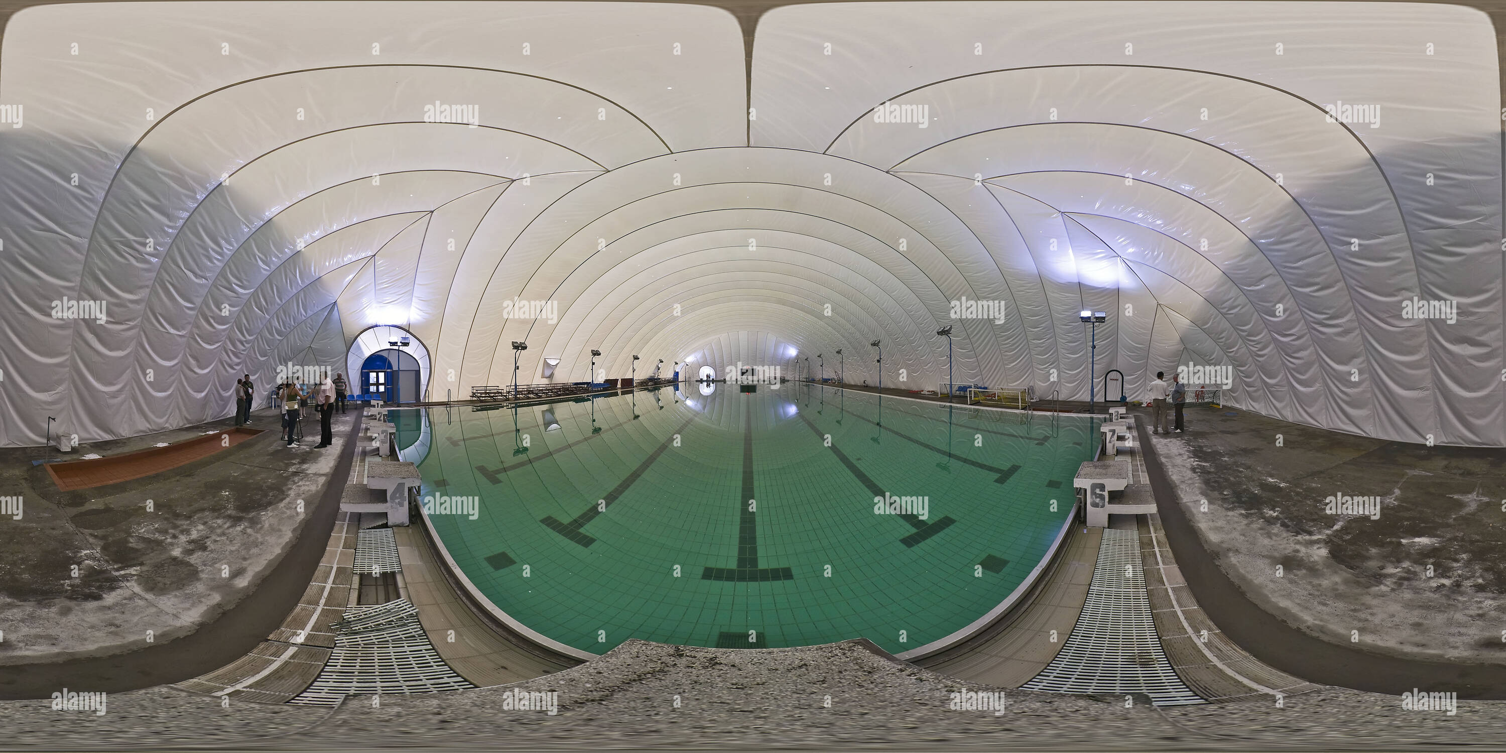 360° view of Swimming pool wintry - Alamy