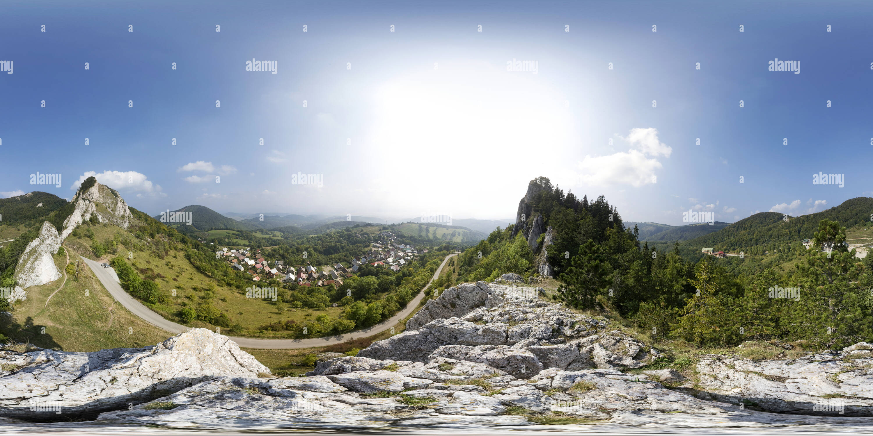 360 degree panoramic view of Vršatecké Podhradie z Vršateckých brál - Slovakia