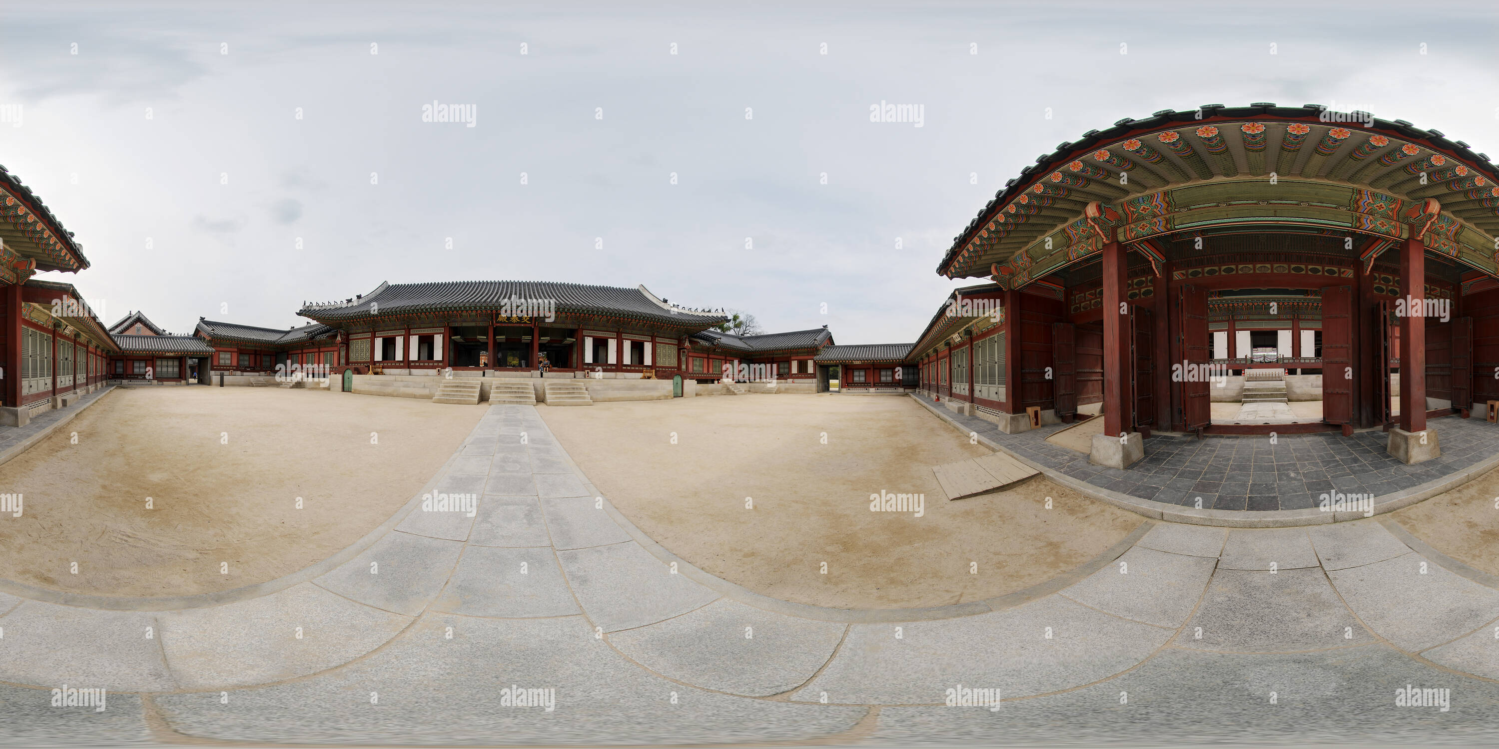 360° view of Gyotaejeon, the queen's residence Alamy