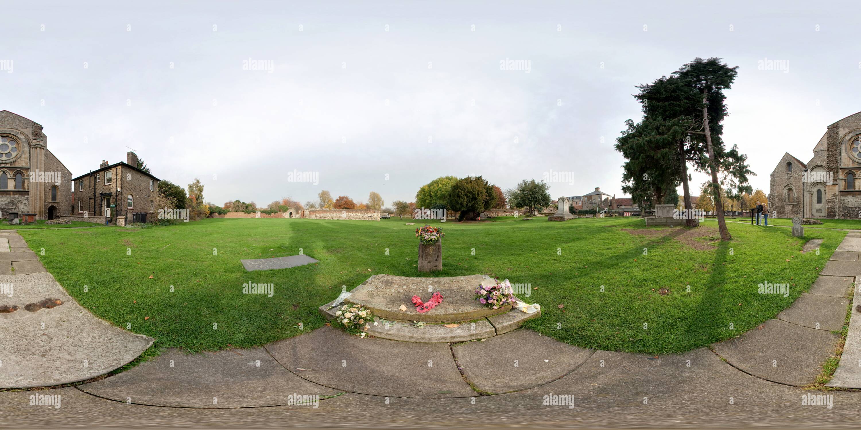 360 degree panoramic view of The Reputed Grave of Harold Godwinson AKA King Harold