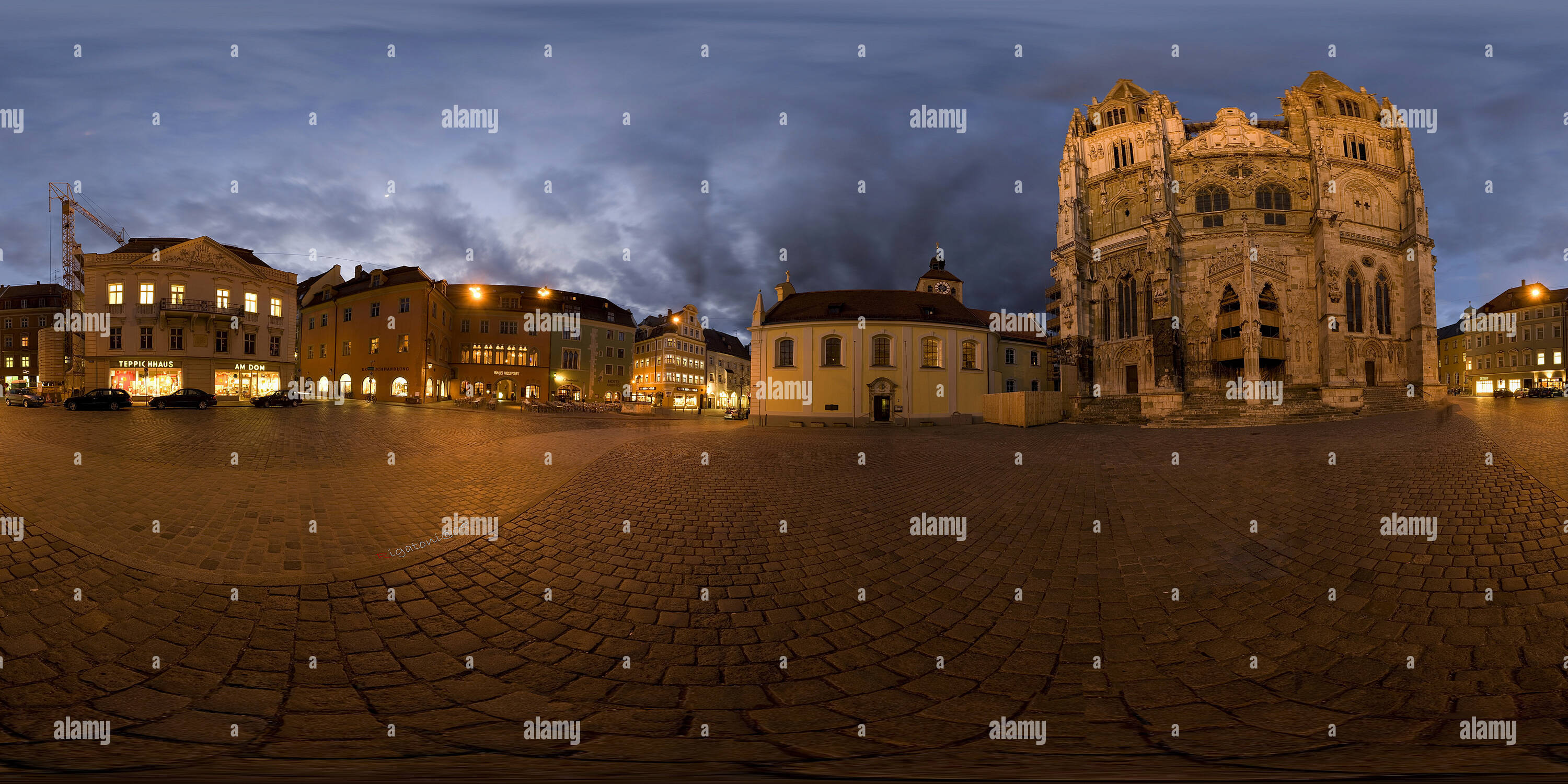 Domplatz regensburg hi-res stock photography and images - Alamy