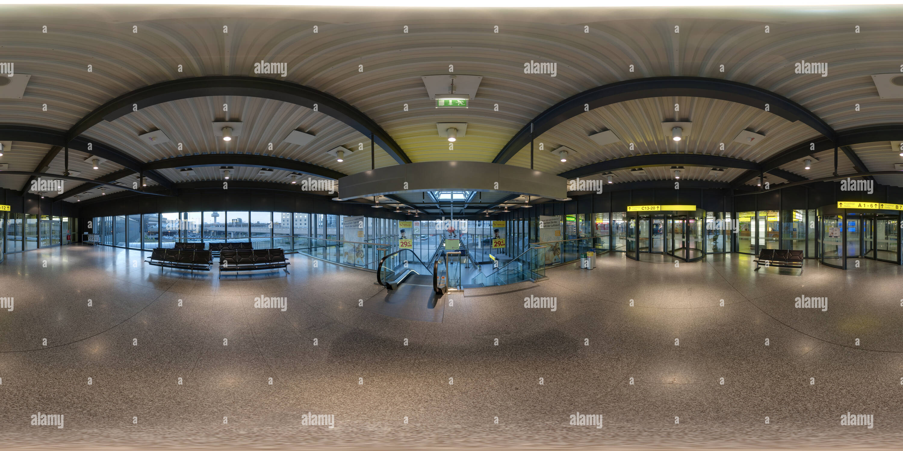 360-view-of-hannover-airport-s-bahnhof-alamy