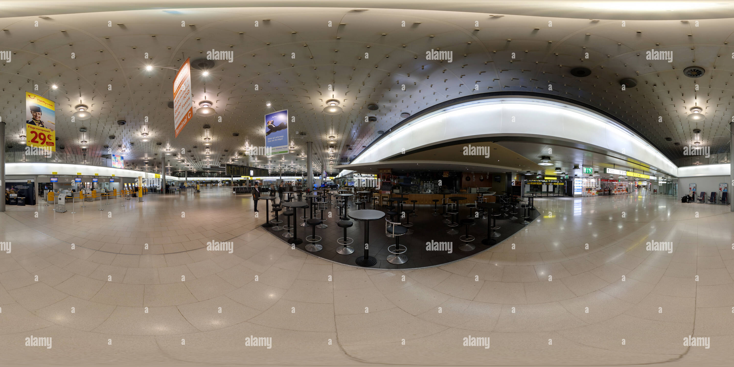 360° View Of Hannover Airport. Terminal A. Abflug - Alamy