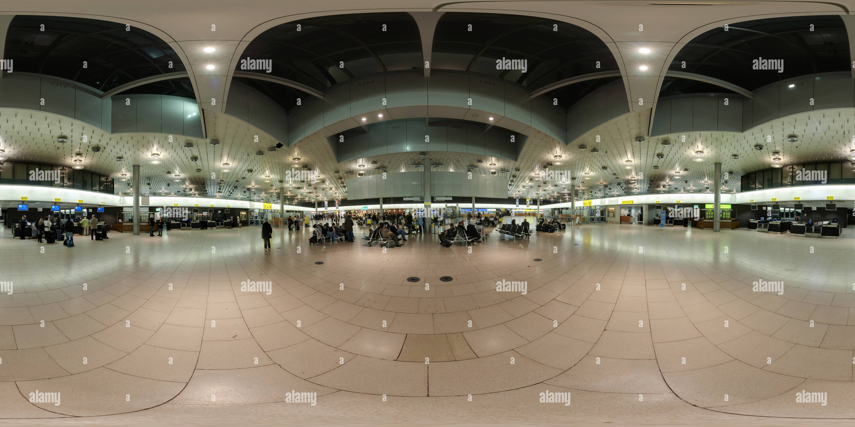 360° View Of Hannover Airport. Terminal B. Departure - Alamy