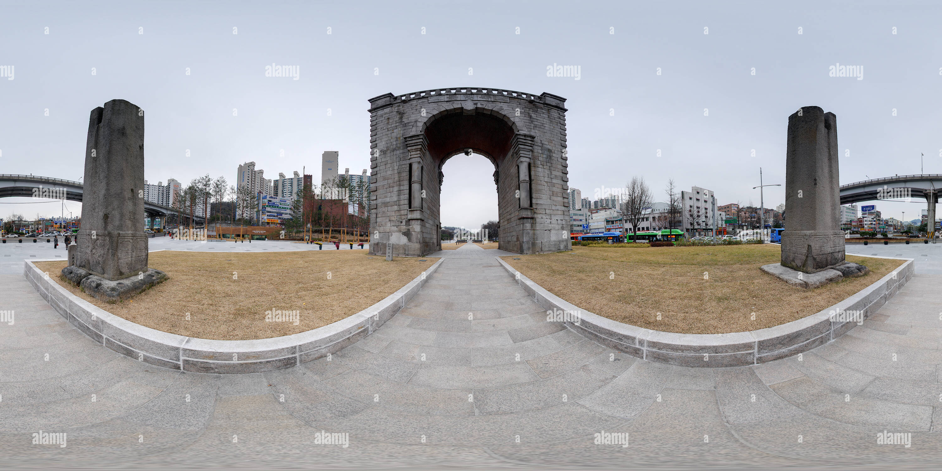 360° view of The Independence Gate, Independence Park Alamy
